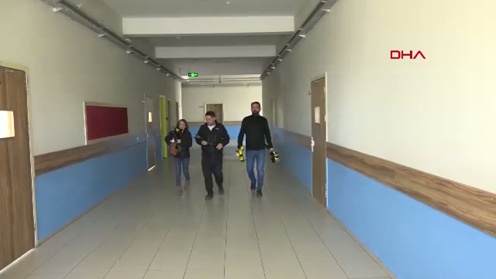 Kayseri'de 650 Öğretmene Fatma Nur Öğretmen İçin Çiçek Takdim Edildi