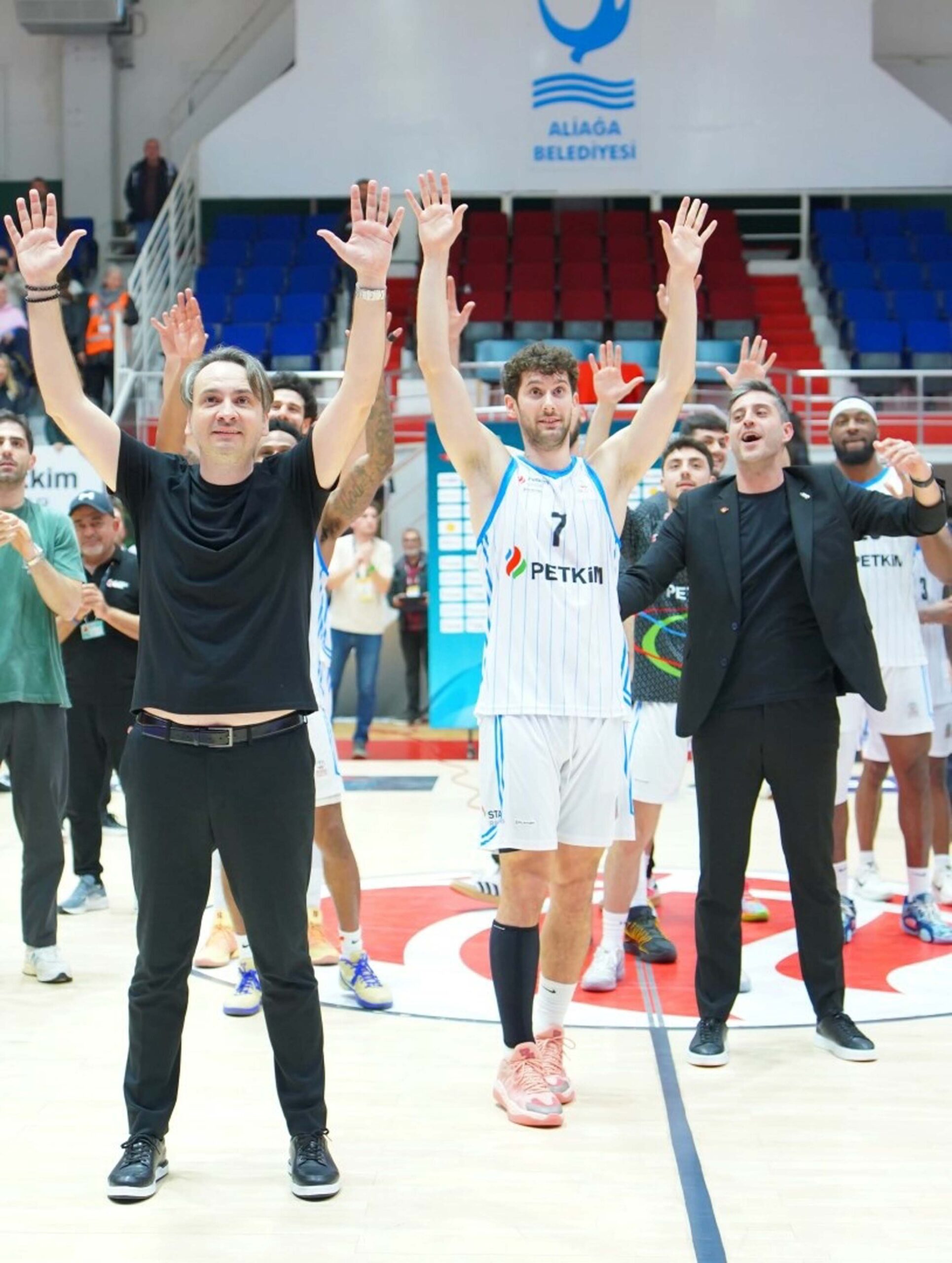 Petkimspor, Avrupa Yarı Finali İçin Son Şampiyonu Ağırlıyor