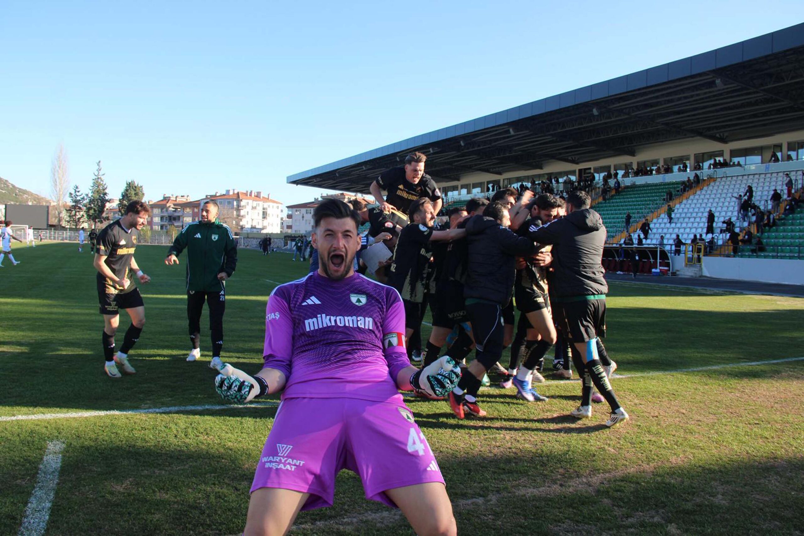 Muğlaspor Zirveye Koşuyor