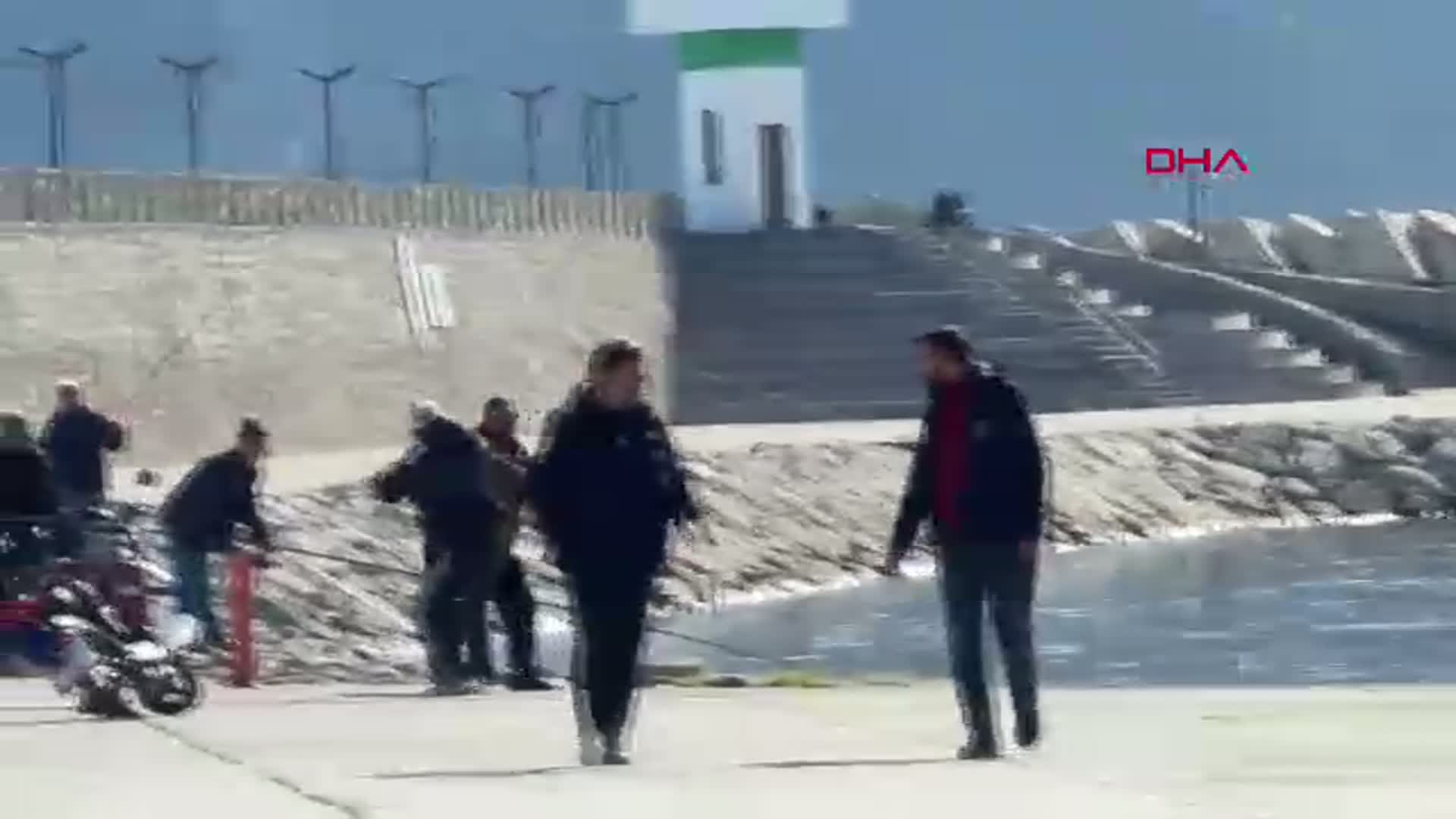 Bartın'da Limanda Balıkçılar Arasında Kavga Kameralara Yansıdı