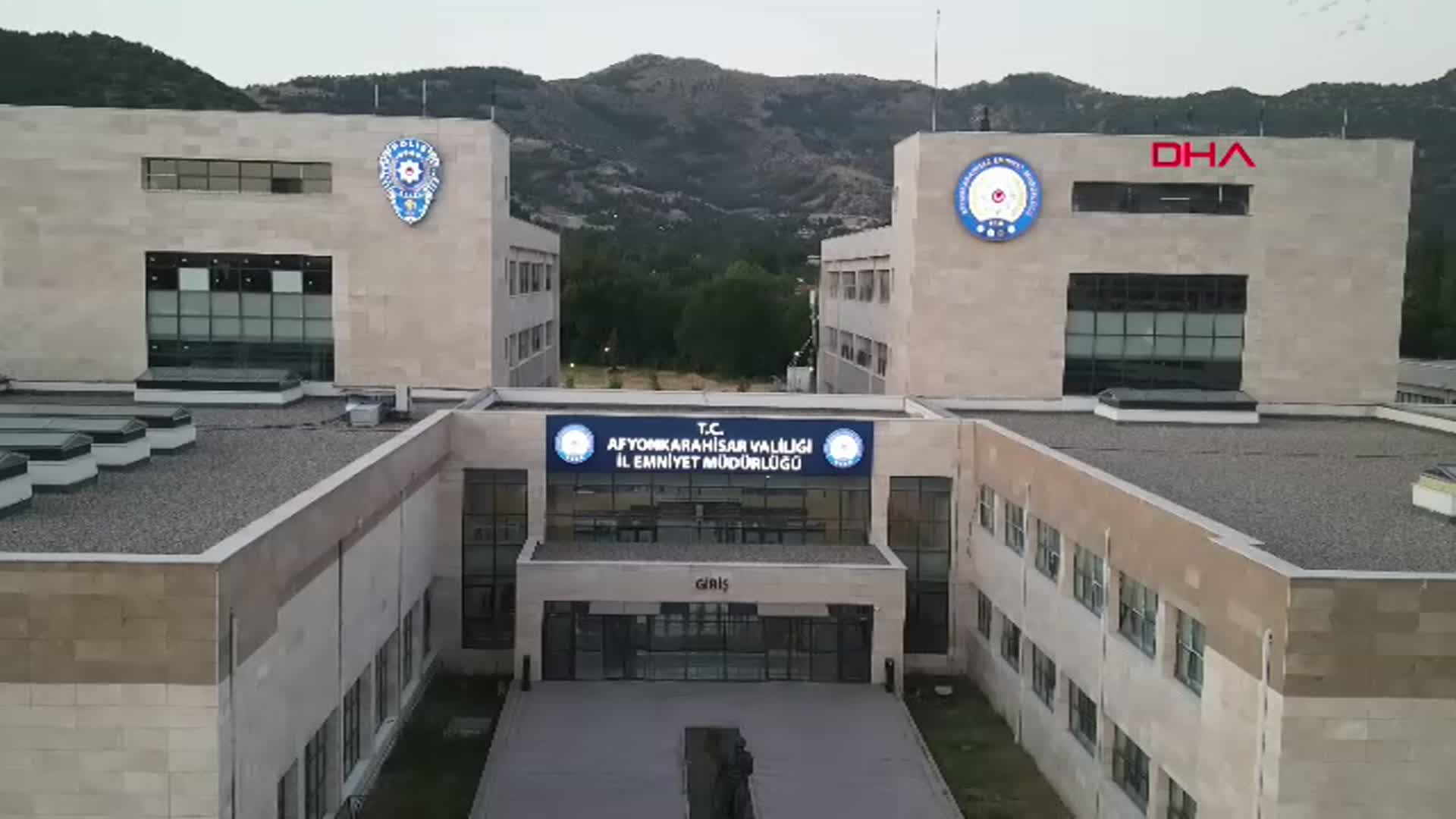 Afyonkarahisar'da 27 Milyon TL Değerinde Kaçak Sigara Operasyonu