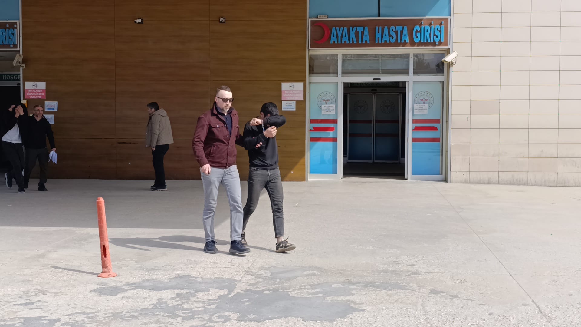 Dolandırıcı Cezaevi Firarisi, Saklandığı Evde Yakalandı