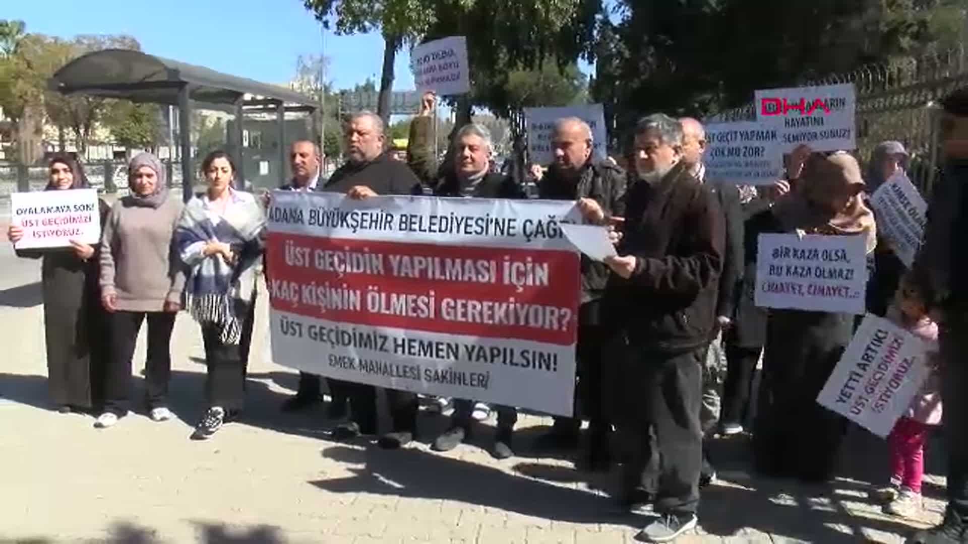 Adana'da Yaya Üst Geçidi İhtiyacı Giderek Artıyor