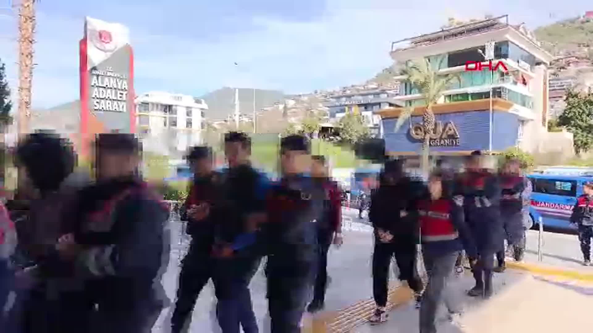 Antalya'da Bilişim Dolandırıcılığı Operasyonu: 6 Tutuklama