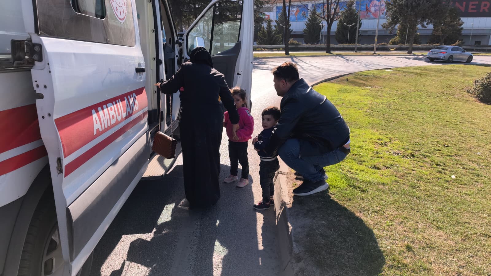 Bursa İnegöl'de Motosiklet Kazası: 4 Kişi Yaralı