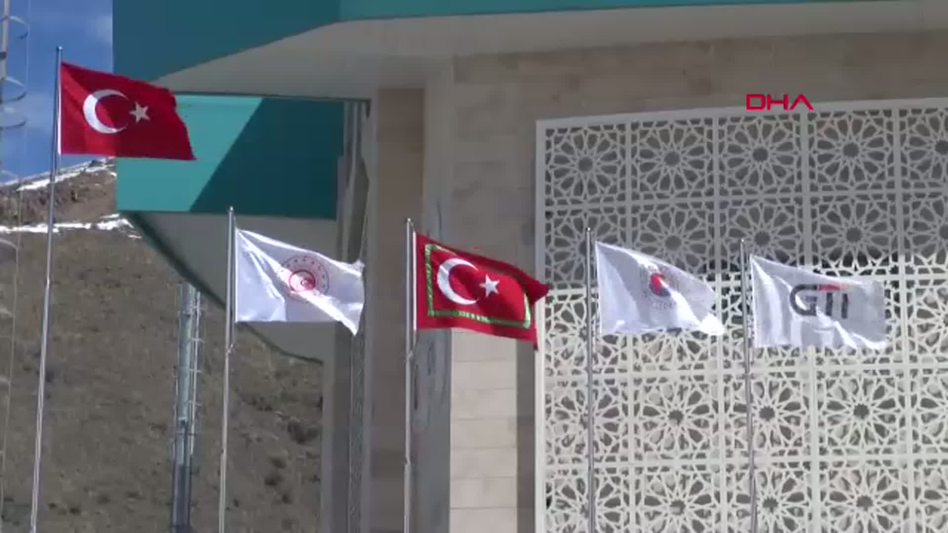 Van'da Turizm Krizi: İranlı Turistlerin Dönüşü Doluluk Oranlarını Yüzde 10'a Düşürdü