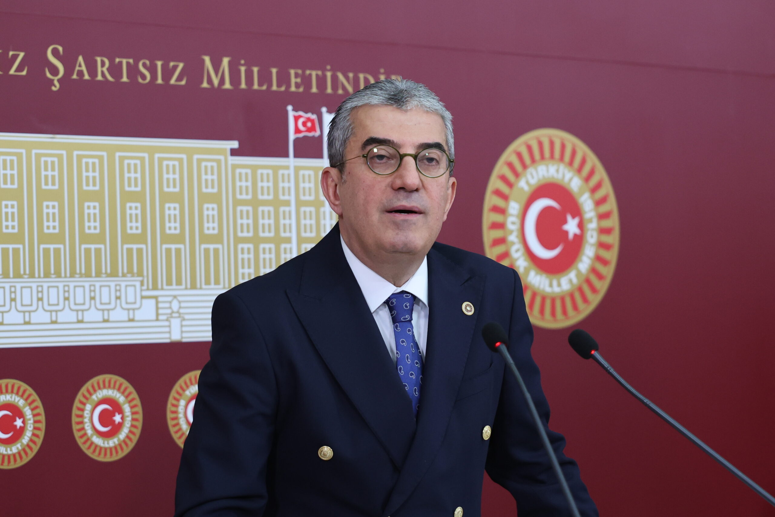 CHP'li Gökhan Günaydın: İktidar emeklilere ikramiye farkı vermemeyi 'müjde' olarak sunuyor