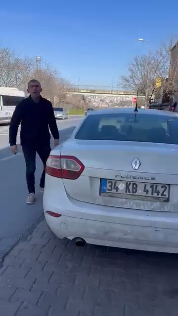 İstanbul Avcılar'da Trafik Kavgası: Sürücüler Arasında Gergin Anlar