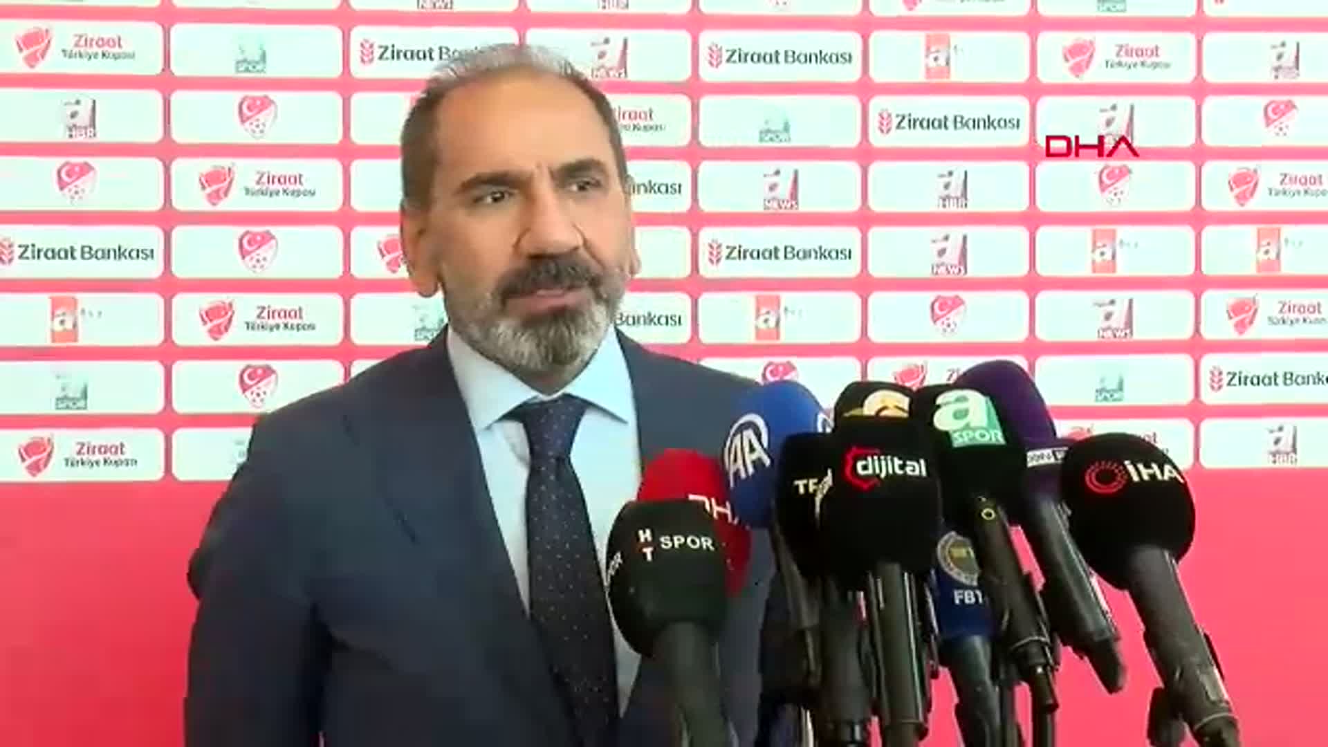 Mecnun Otyakmaz'dan VAR Odasında Şeffaflık Çağrısı