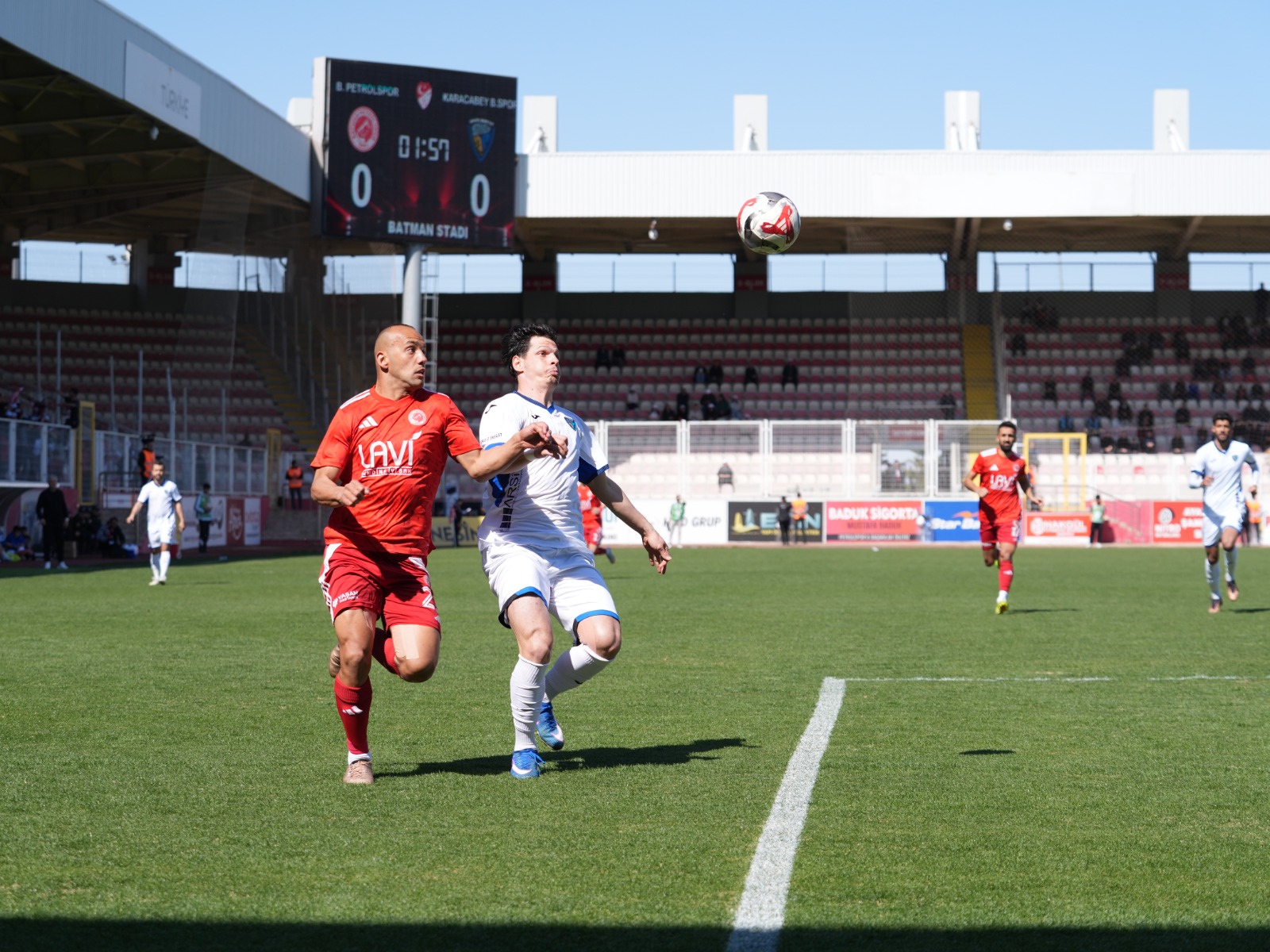 Batman Petrolspor, Karacabey Belediyespor'u 4-1 Geçti