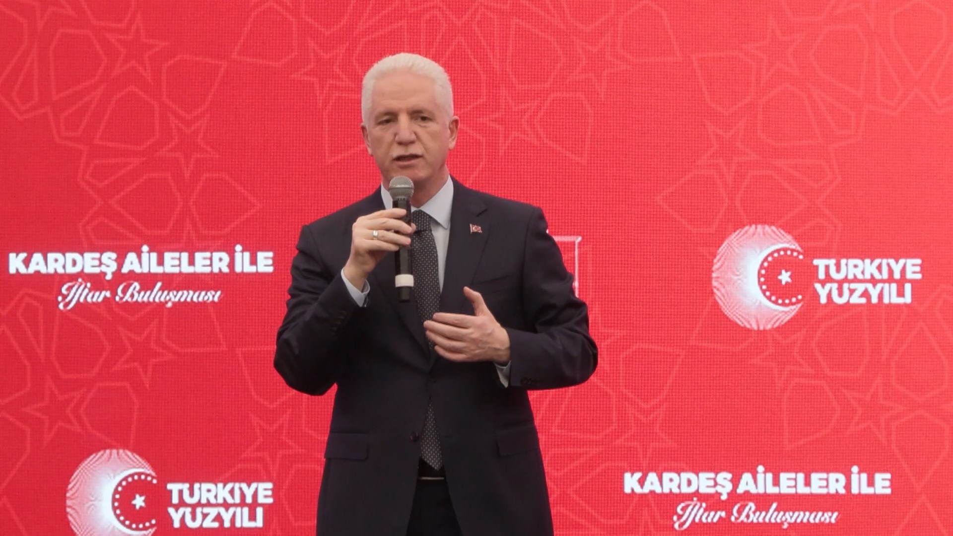 İstanbul Valisi Gül, Kardeş Ailelere Üç Dilekten Birini Gerçekleştirecek