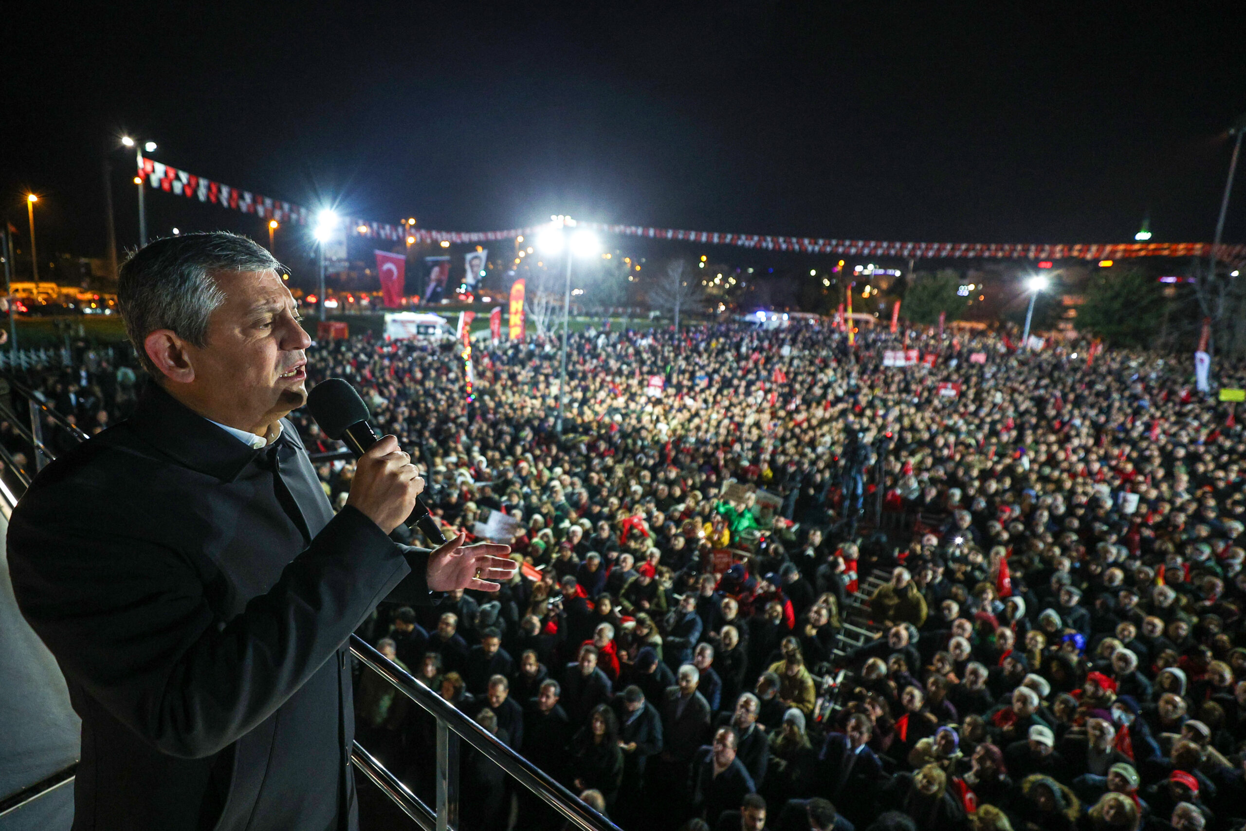 CHP Genel Başkanı Özgür Özel, Pendik Mitinginde Önemli Mesajlar Verdi