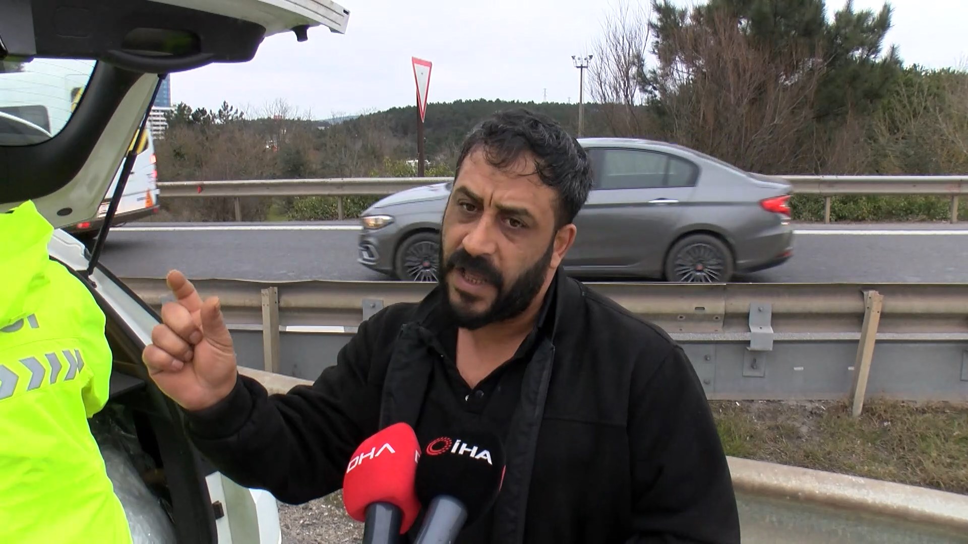 İstanbul Ümraniye'de Dron ile Yapılan Denetimlerde 9 Sürücüye Ceza Kesildi