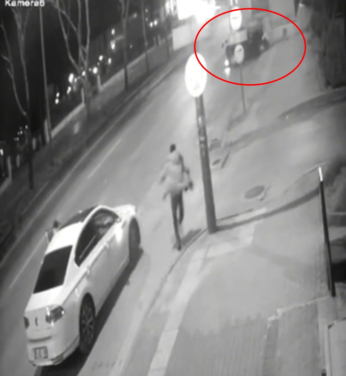 Bursa'da Feci Kaza: Otomobil TIR'ın Altına Girdi, Sürücü Ağır Yaralı