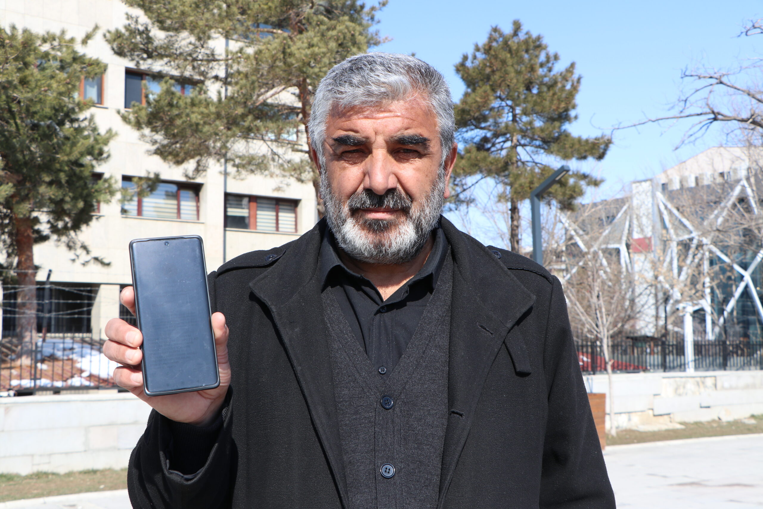 Rojin Kabaiş'in Babası: 7 Aydır Tehdit Mesajları Alıyorum