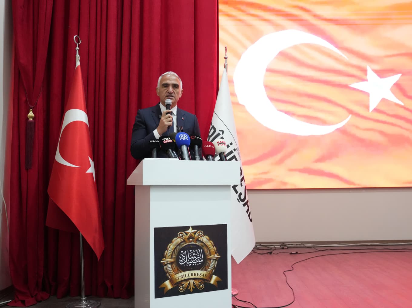 Bakan Ersoy'dan İstiklal Marşı Vurgusu: Gelecek Nesillere Aktarmalıyız