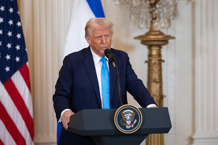 Trump: Yükselen Petrol Fiyatları ABD'ye Daha Fazla Kazanç Sağlıyor