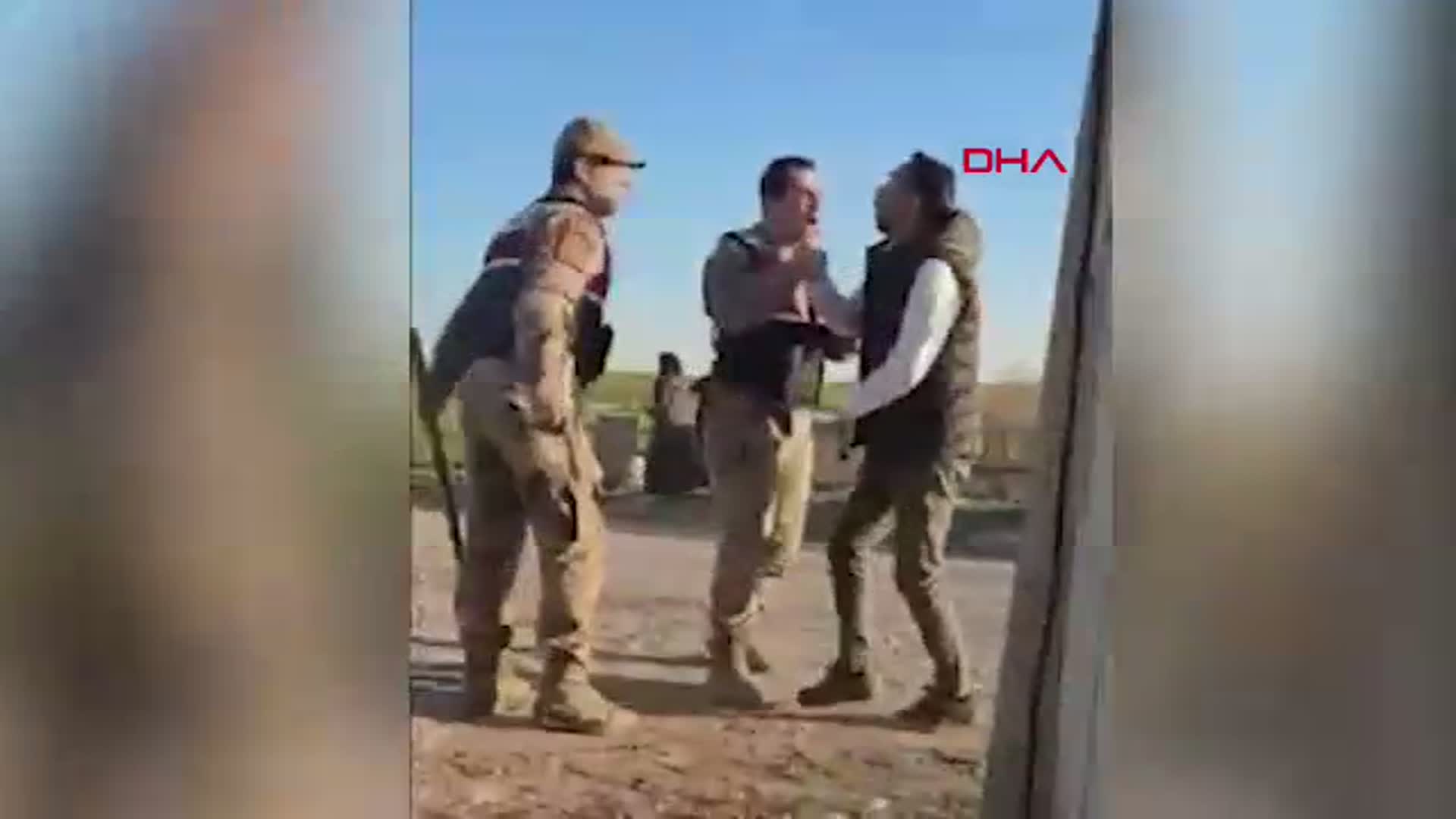 Şanlıurfa'da Kavga: Jandarmaya Müdahalede Ateş Açıldı, 2 Yaralı