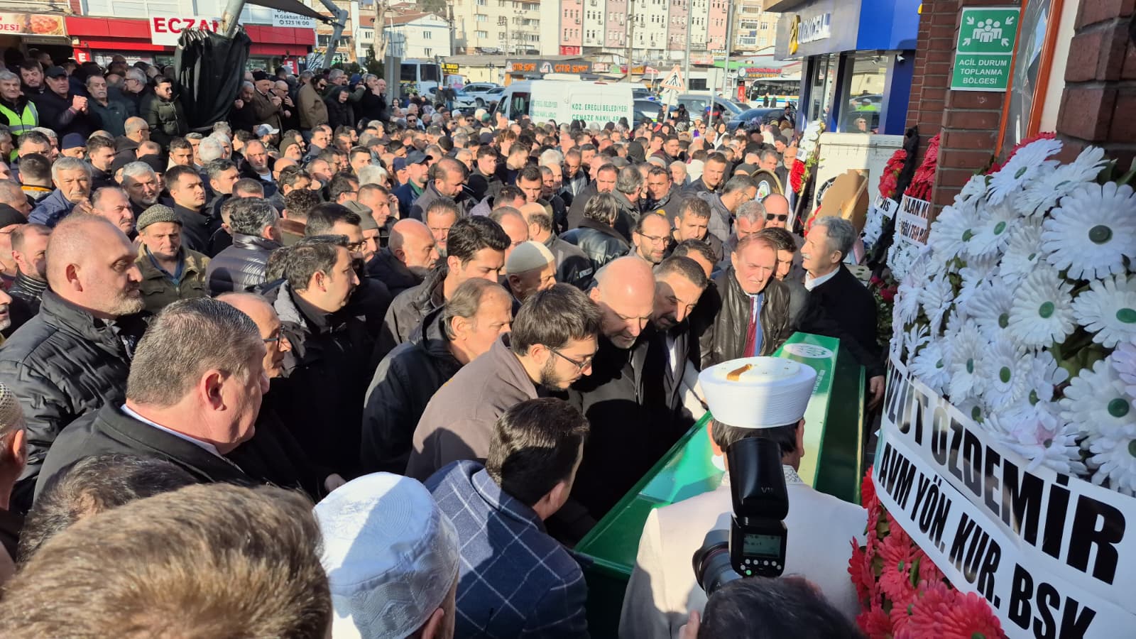Ormanda İntihar Gibi Düşüş: Akrabasını Kurtarmaya Çalışırken Hayatını Kaybetti