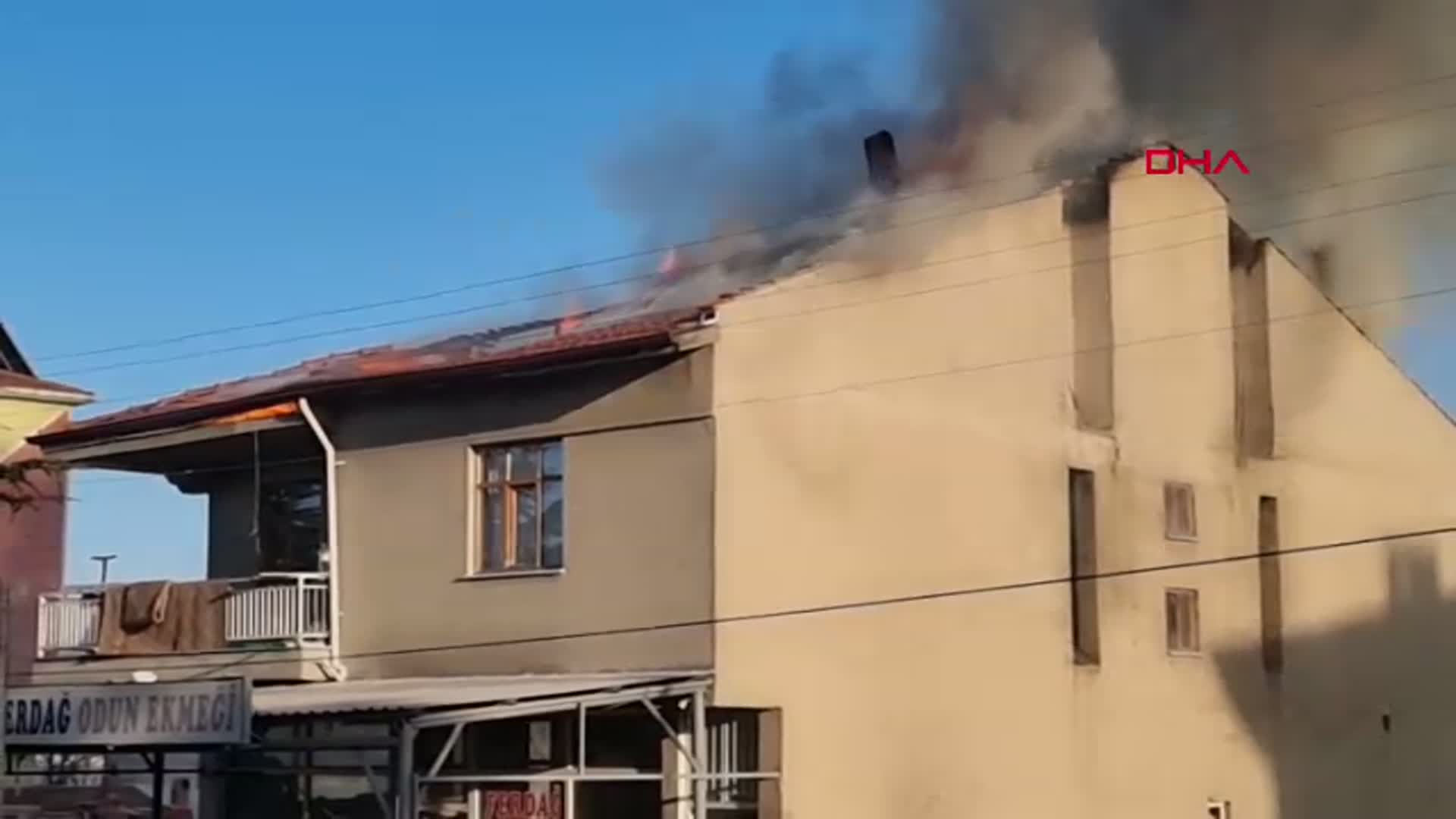 Kütahya'da Yangın Paniği: İtfaiye Hızla Müdahale Etti