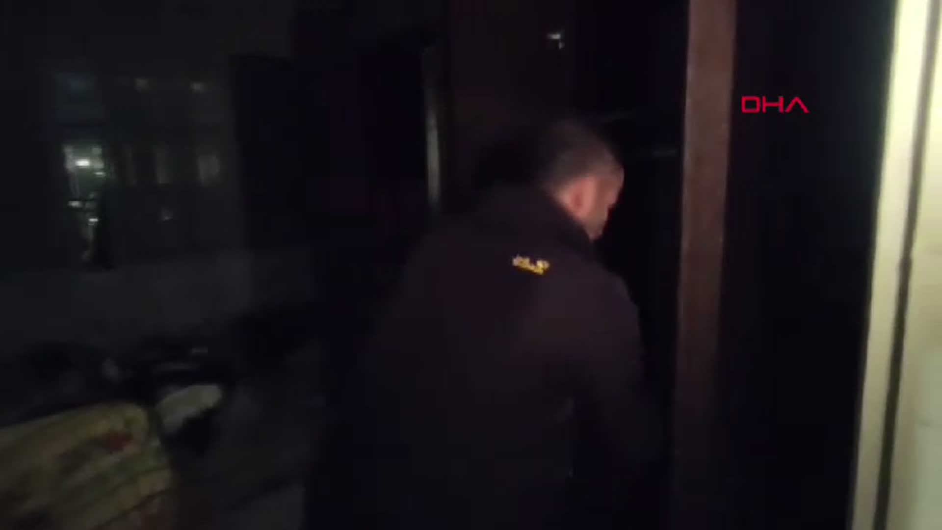 Adana'da Narkotik Operasyonu: Uyuşturucu Satıcıları Tutuklandı