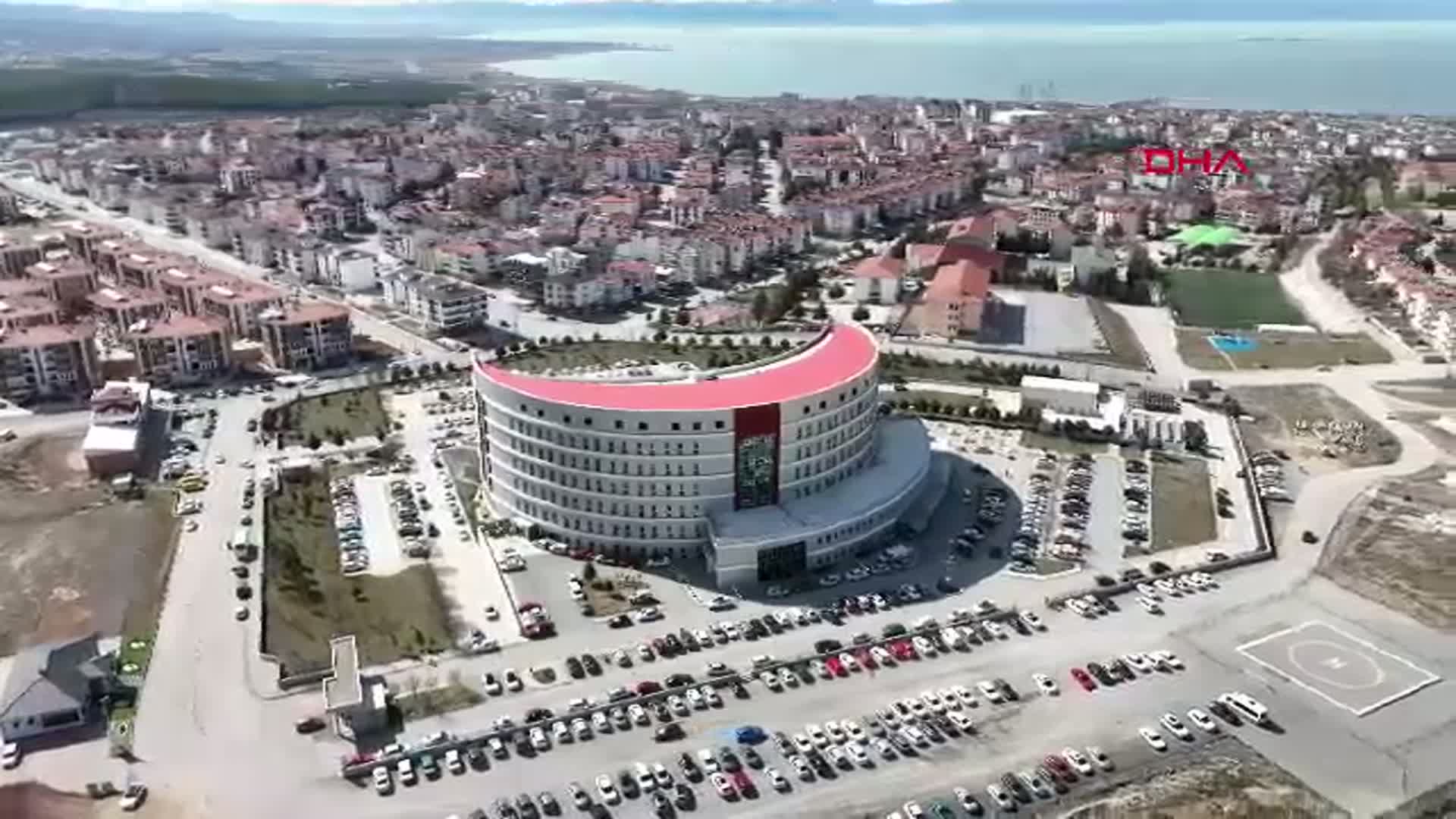 Konya'da Karın Ağrısı Şikayetiyle Giden Kadına Erken Teşhisle Kanser Mücadelesi