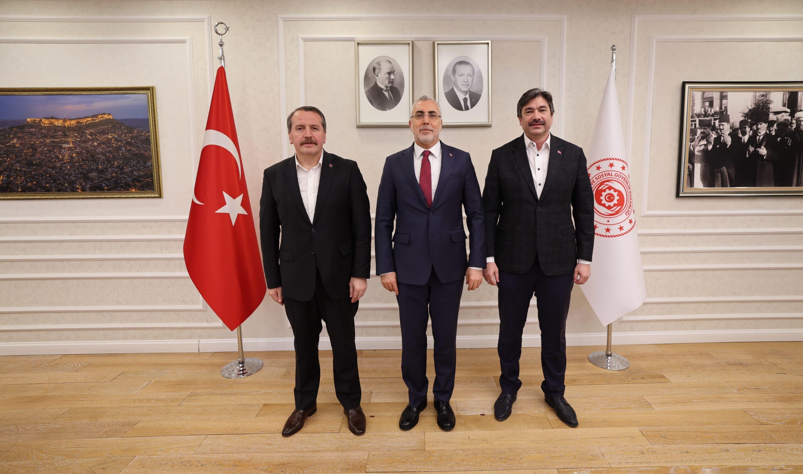 Bakan Işıkhan, Memur-Sen Heyetini Ağırladı