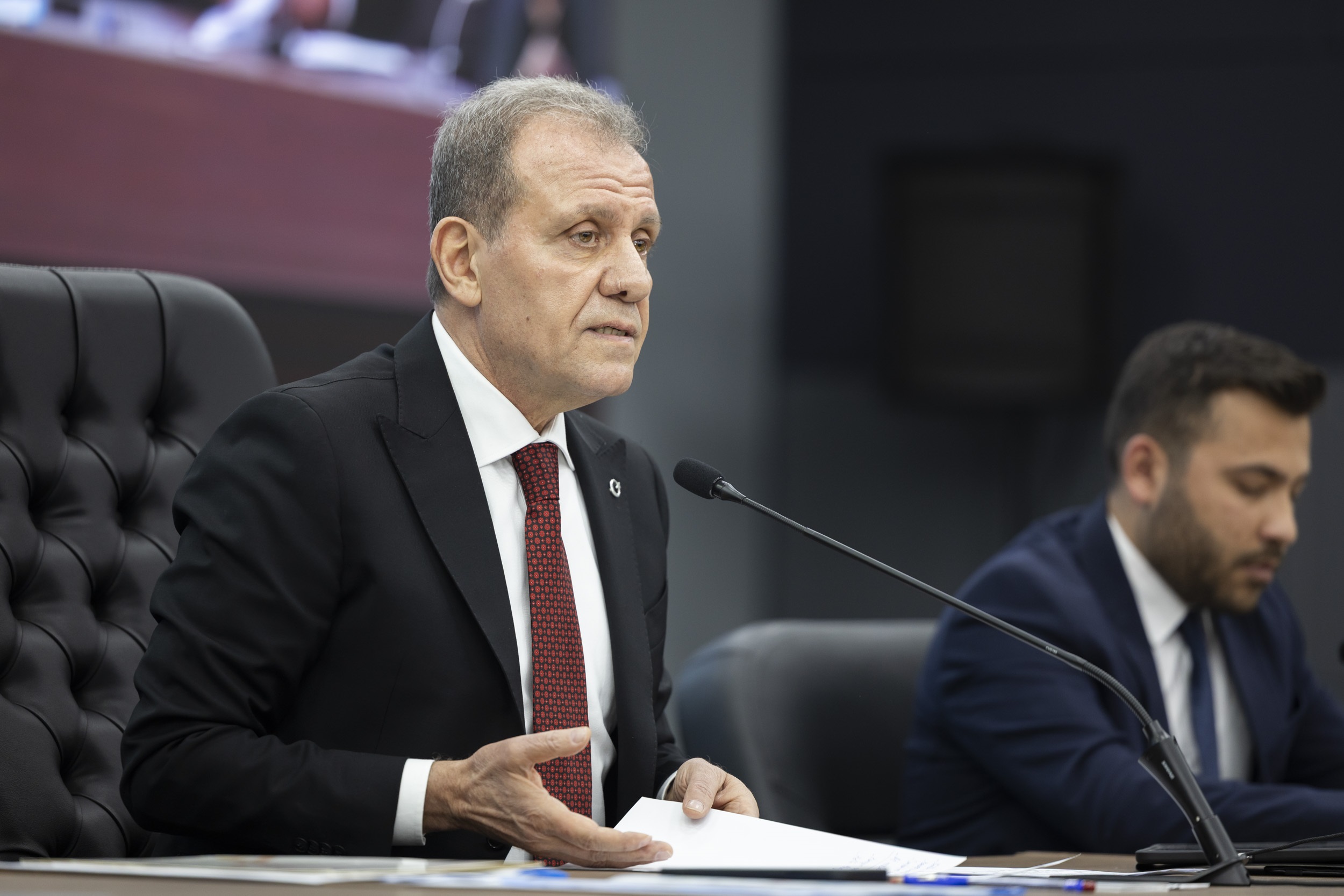 Mersin Büyükşehir Belediye Başkanı Seçer'den At Eti İddialarına Cevap