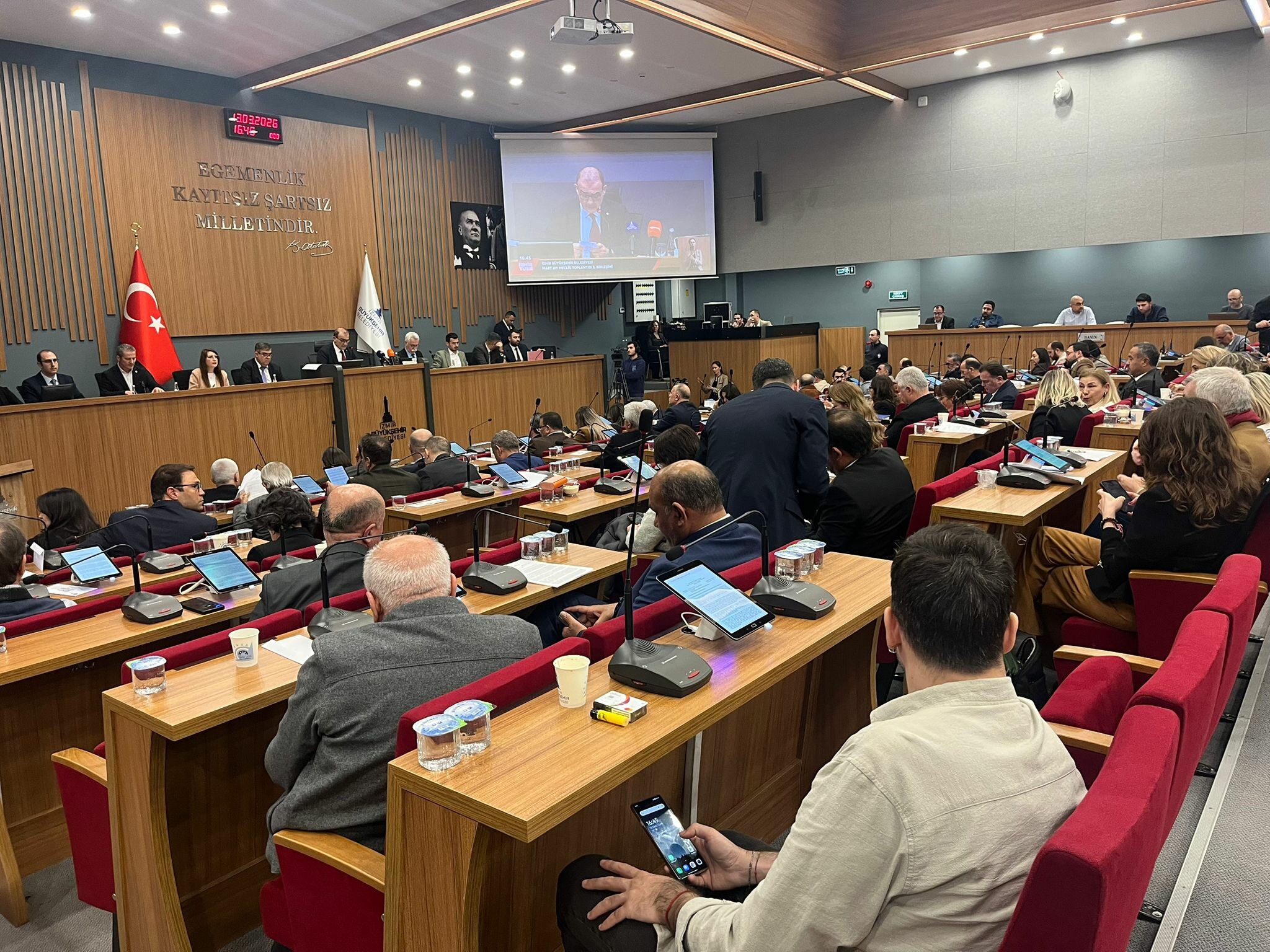 İzmir Ulaşımının Yeni Dönemi: 1 Nisan’da Zamlanan Tarifeler