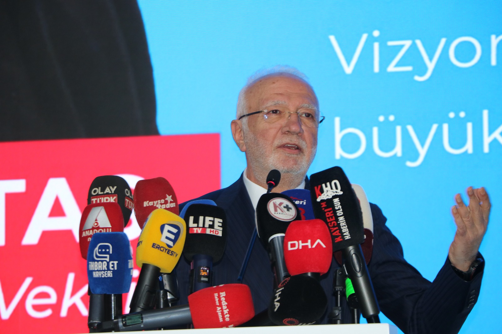 Mustafa Elitaş: Kahramanmaraş-Kayseri Yolu 80 Kilometre Kısalacak