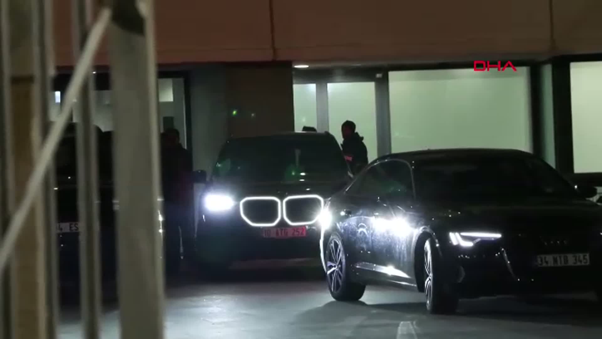 Fenerbahçe Yönetiminden Acil Toplantı: Fatih Karagümrük Maçı Sonrası Değerlendirme