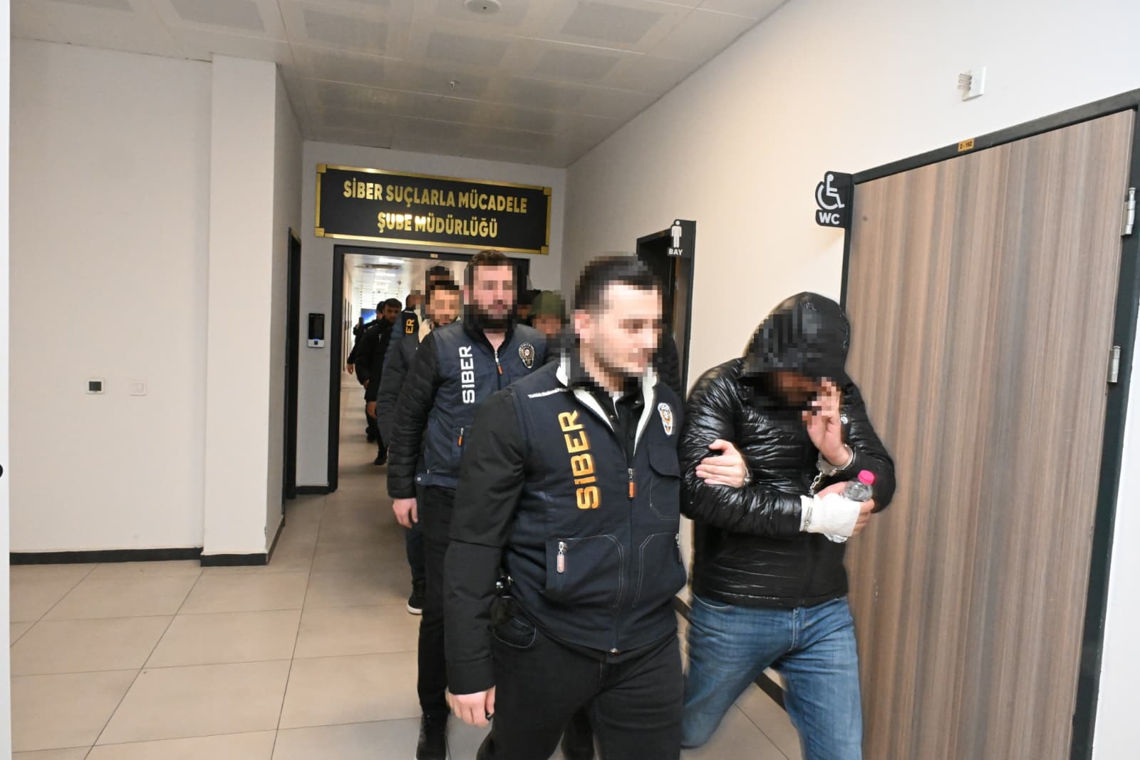 Kocaeli'de Dolandırıcılık Operasyonu: 18 Kişi Tutuklandı