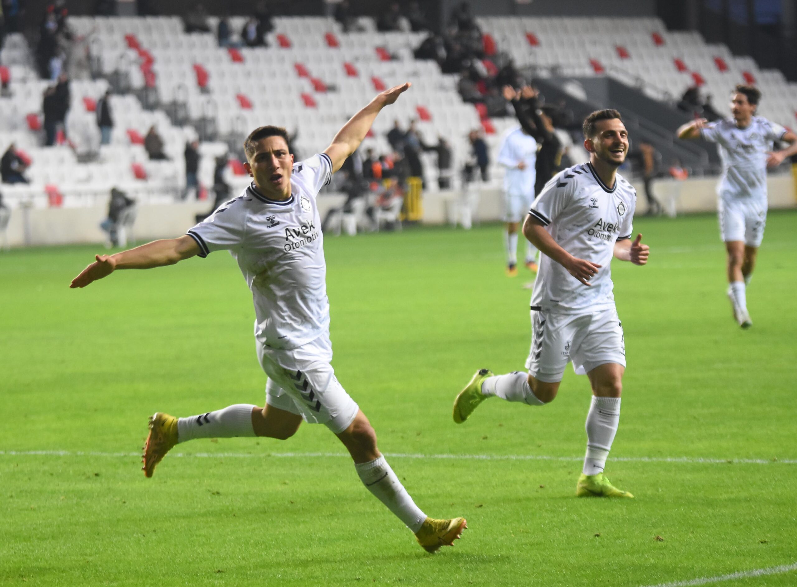 Altay, Balıkesirspor'la Kritik Maçta Karşılaşacak