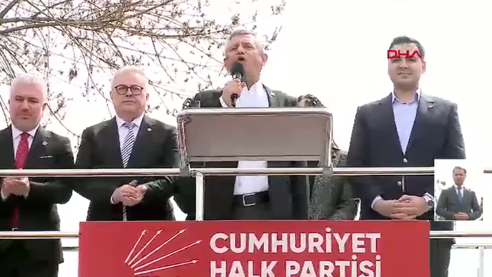 Özgür Özel: Uşak'tan İktidara Omuz Omuza Yürüyoruz
