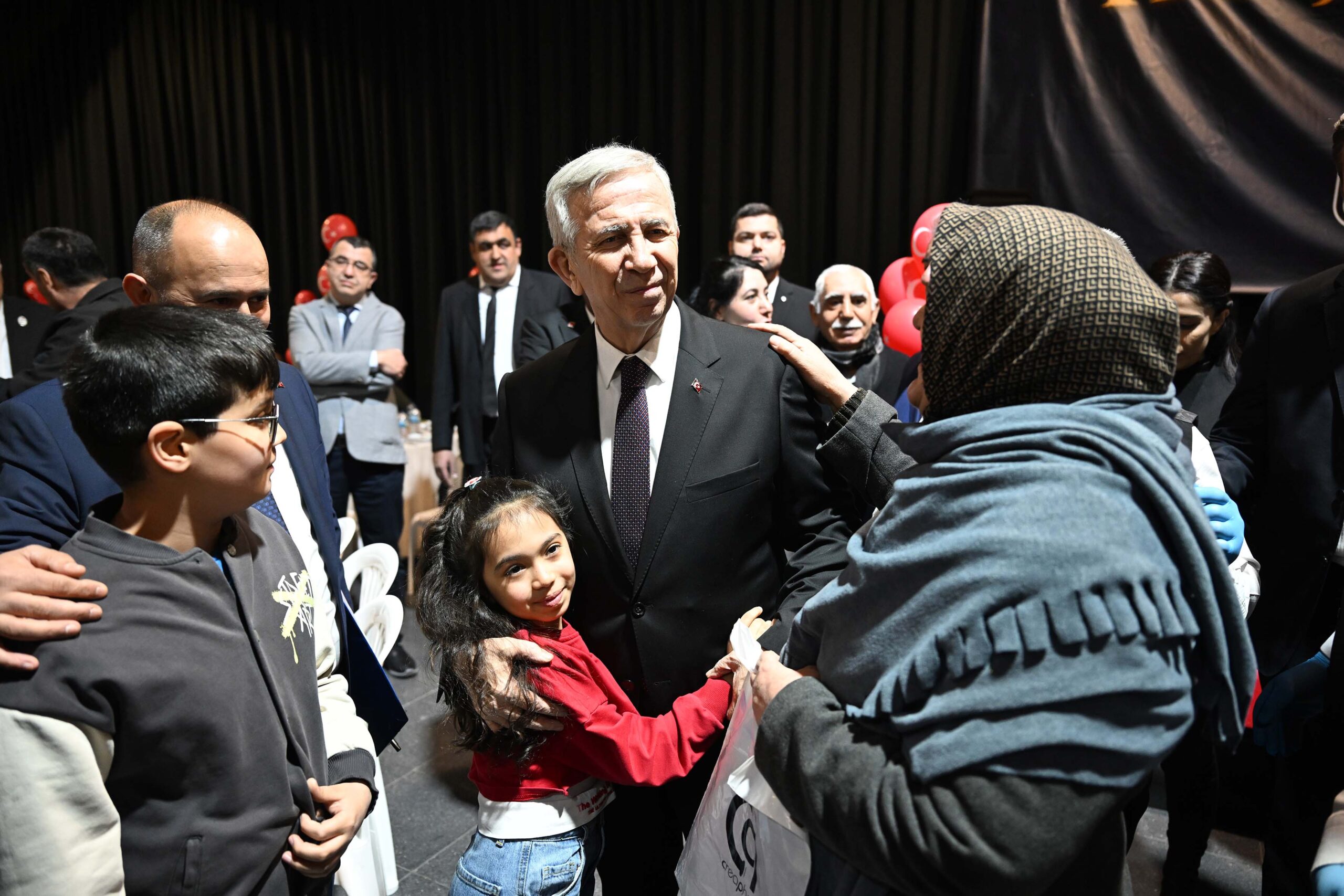 Mansur Yavaş, Şehit Aileleri ve Gazilerle İftarda Buluştu