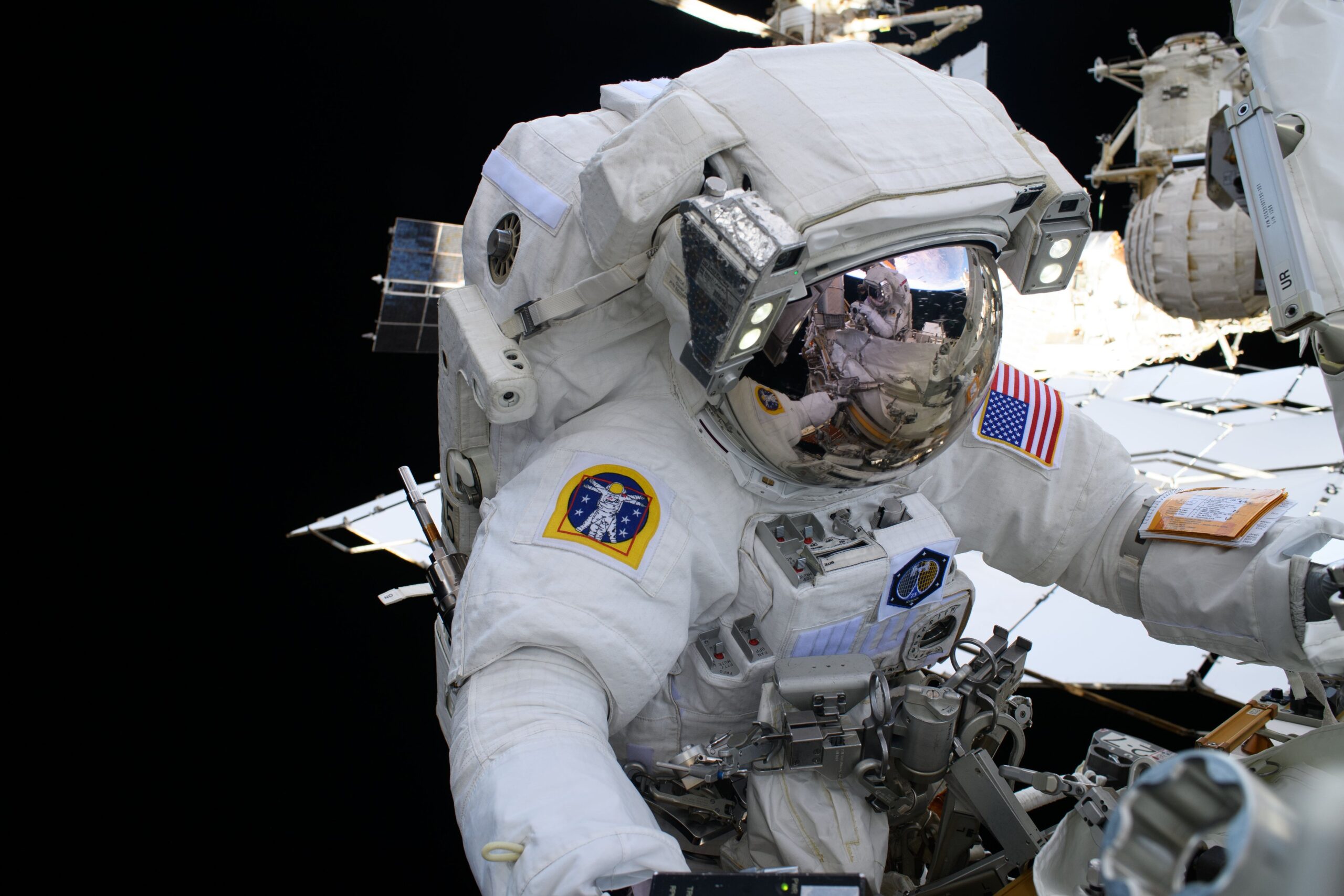 NASA, Ay'a Dönüş Programının İlk Mürettebatlı Uçuşunu Nisan'da Gerçekleştirebilir