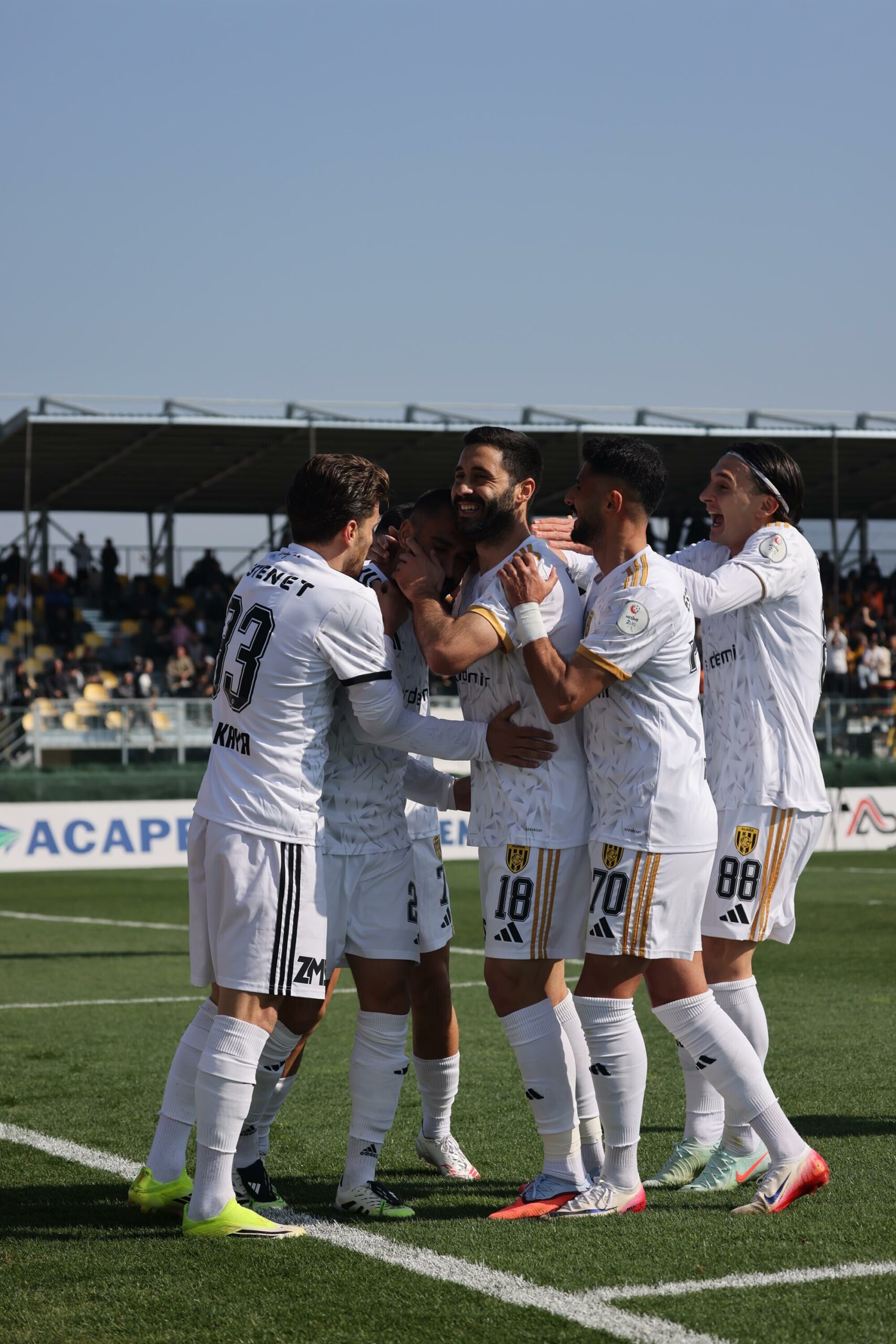 Aliağa FK, Zirve Umudunu Sürdürüyor