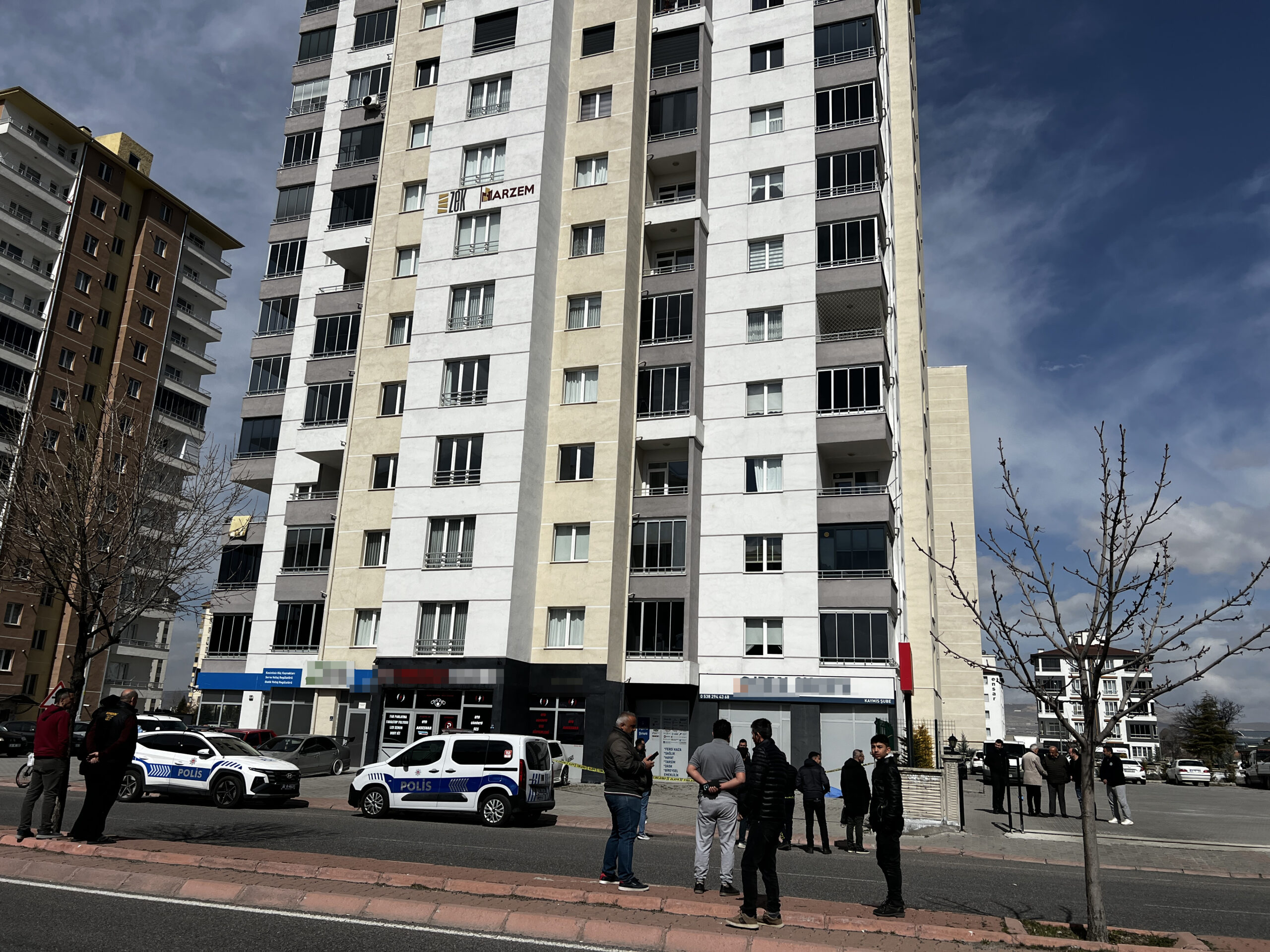 Kayseri'de Üzücü Olay: 83 Yaşındaki Adam Balkonundan Düştü