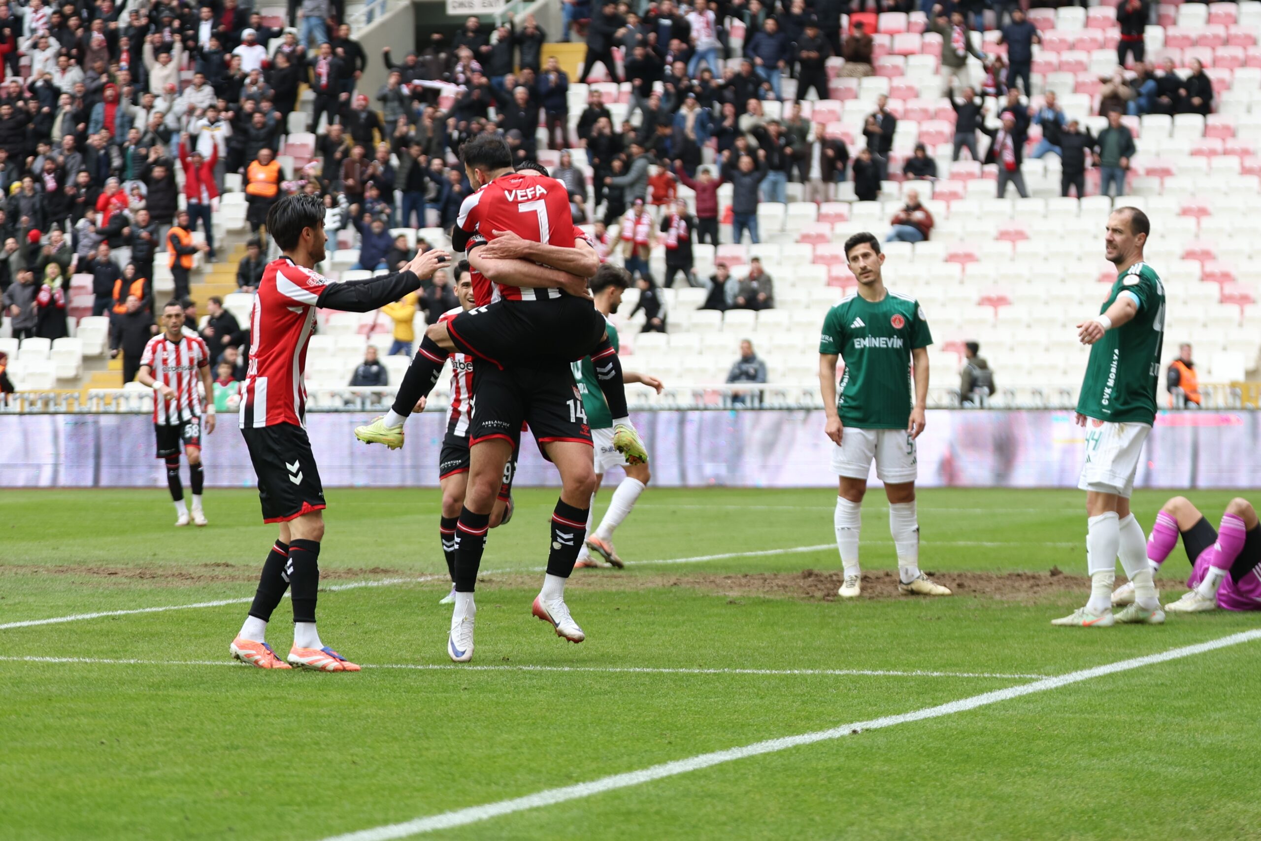 Özbelsan Sivasspor 1-0 Eminevim Ümraniyespor: Kritik Galibiyet
