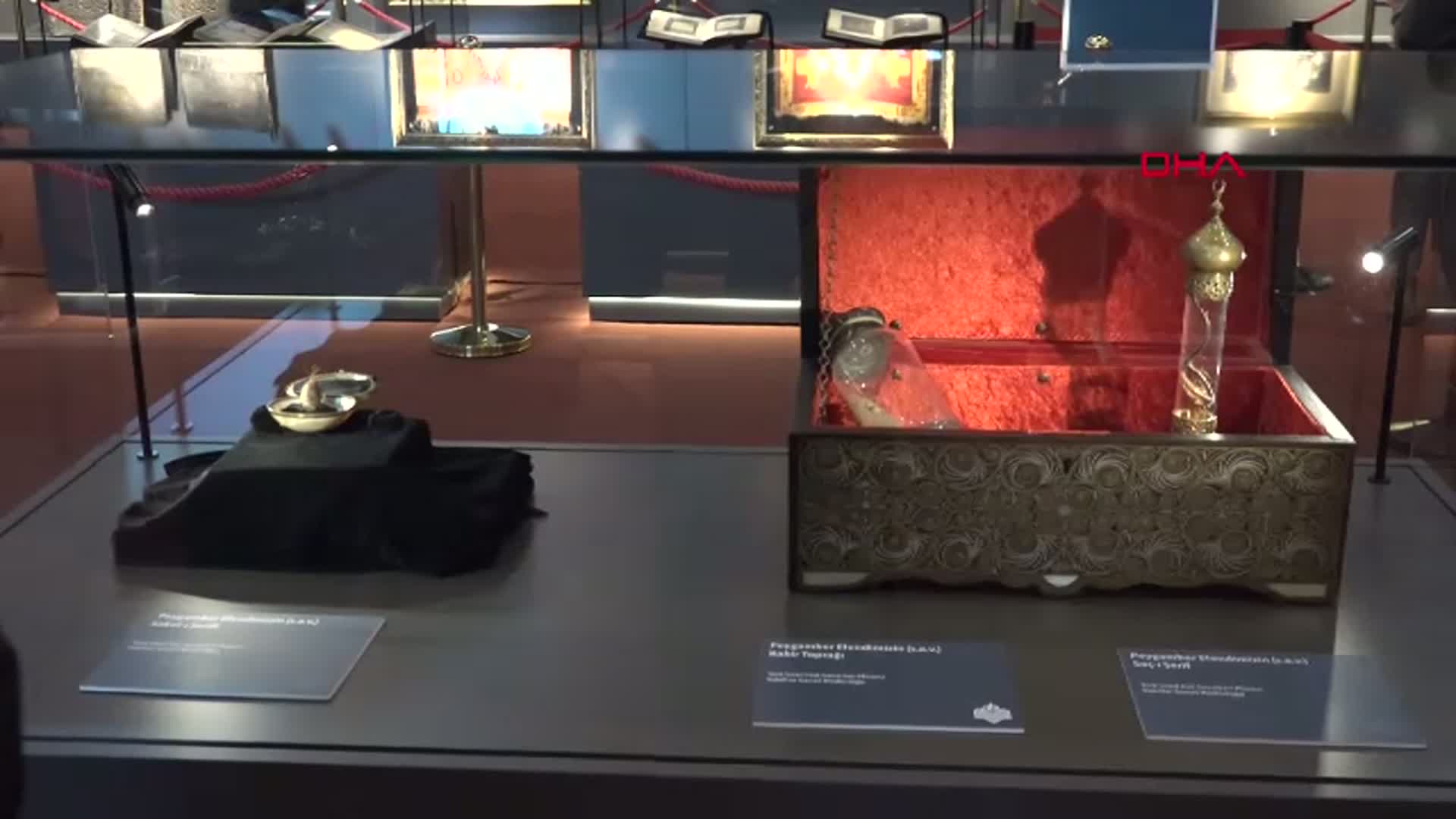 Kayseri'de Kutsal Emanetler ve Vakıf Eserleri Sergisi Kapılarını Açtı