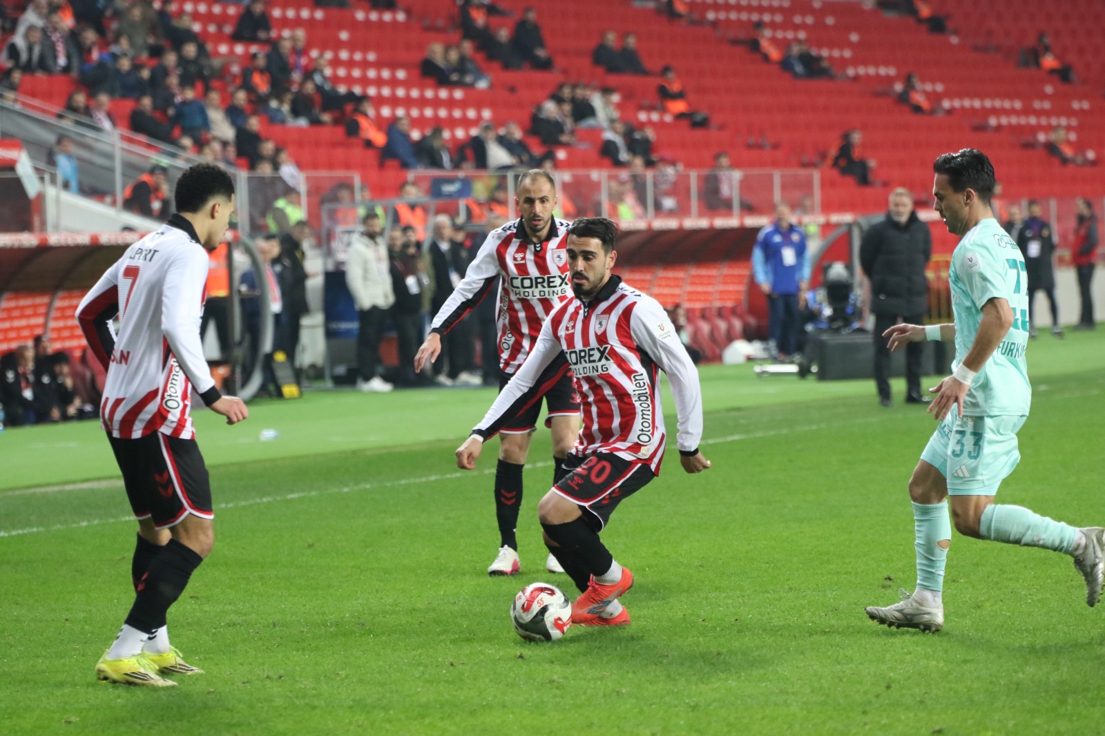 Samsunspor, Zecorner Kayserispor'u 2-1'lik Skorla Geçti
