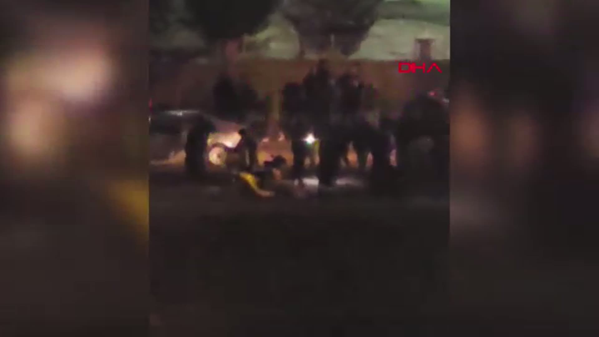 Ankara'da Minibüs Otomobille Çarpıştı: 2 Kayıp, 12 Yaralı