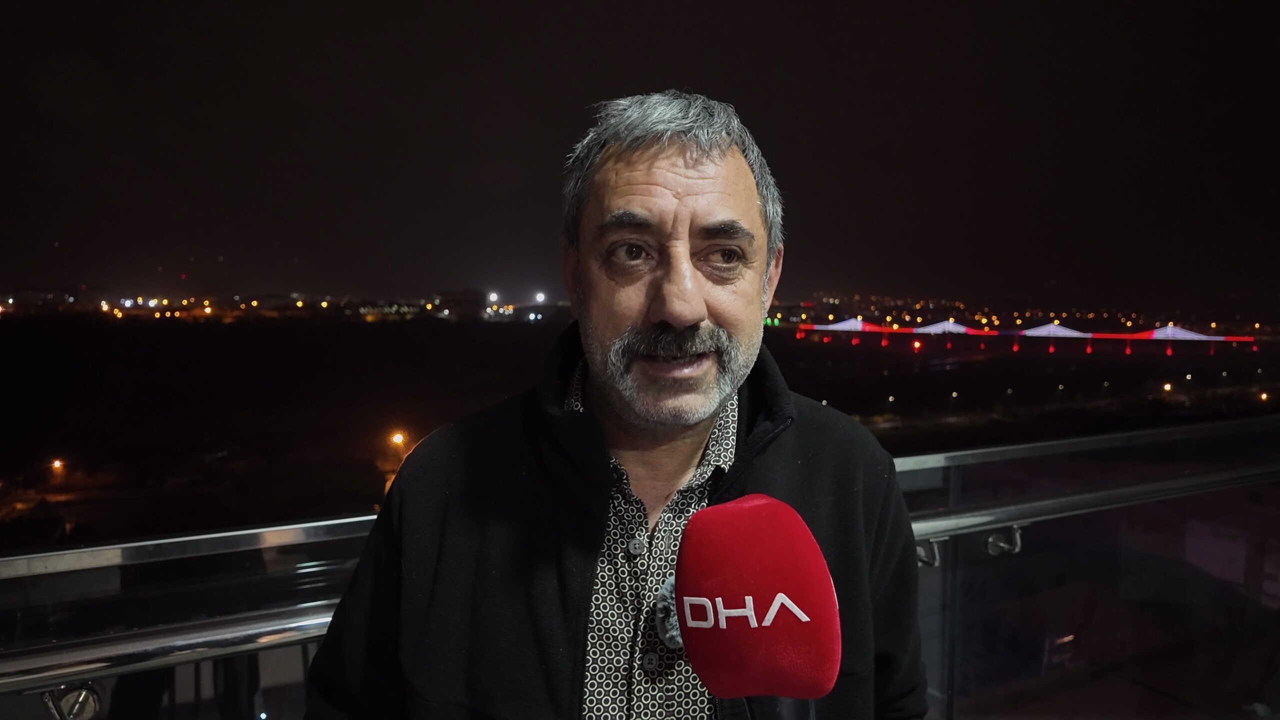 Uzak Şehir'in Yüzü Nazmi Kırık, Bingöl'de Sinemaseverlerle Buluştu
