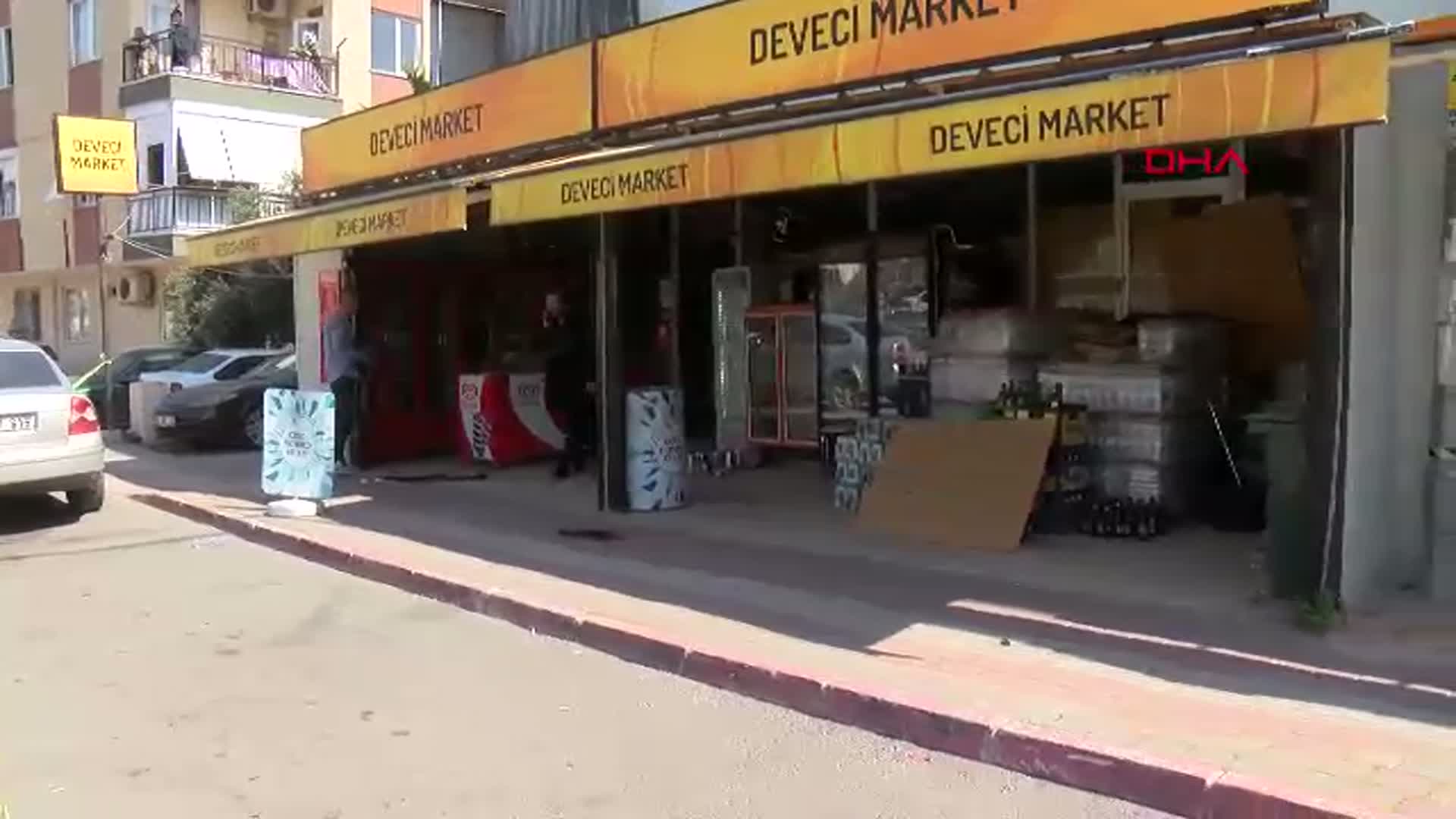 Antalya'da Araç Parkı Nedeniyle Kanlı Tartışma: 1 Ölü, 2 Ağır Yaralı