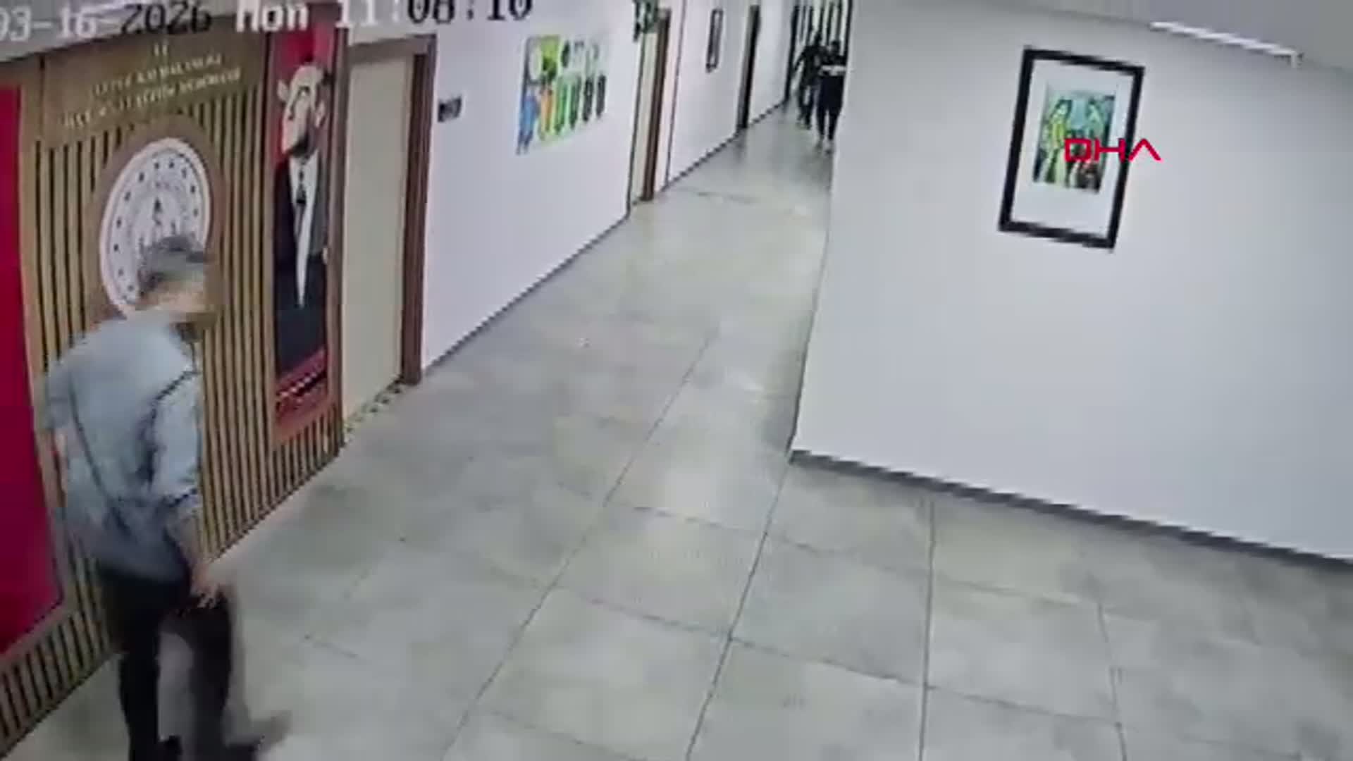 Antalya Kaymakamlık Binasında Silahlı Olay: 4,5 Saat Sonra İkna Edildi