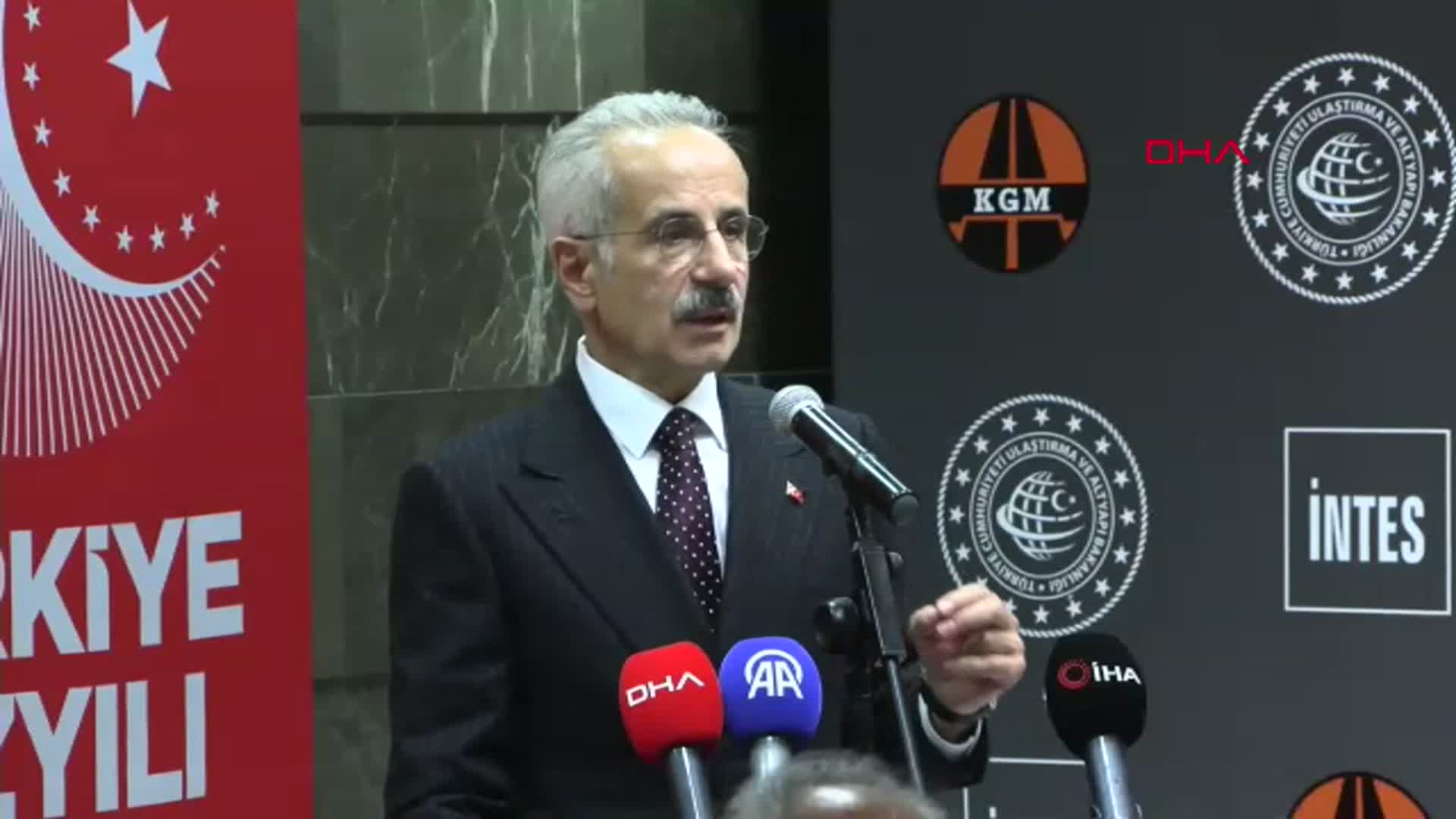 Bakan Uraloğlu, İnşaat Sanayicileriyle İftar Sofrasında Buluştu