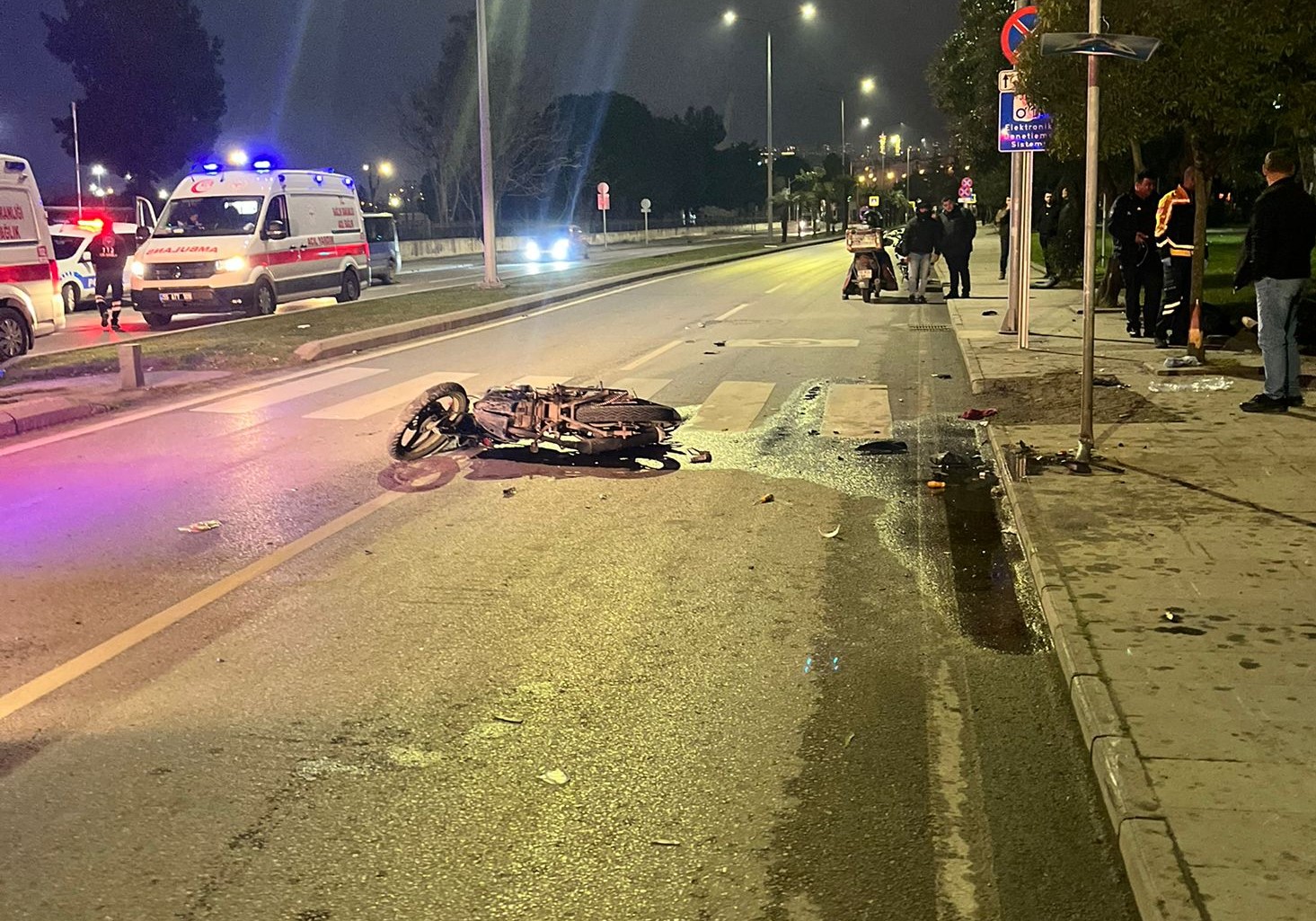 Samsun'da Minibüs ve Motosiklet Çarpıştı: 1 Ölü, 1 Ağır Yaralı