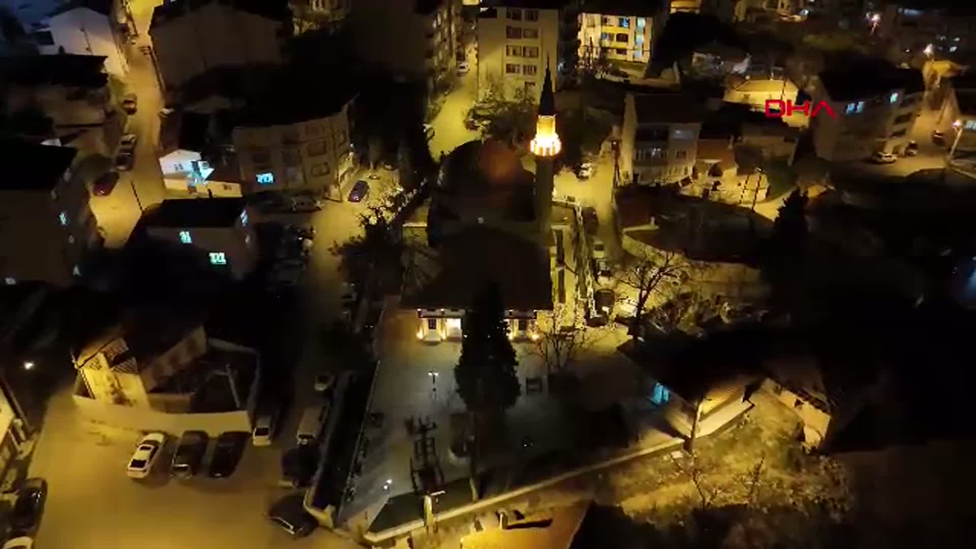Edirne'deki Tarihi Cami, Kadir Gecesi'nde Sakal-ı Şerif'i Ziyarete Açtı