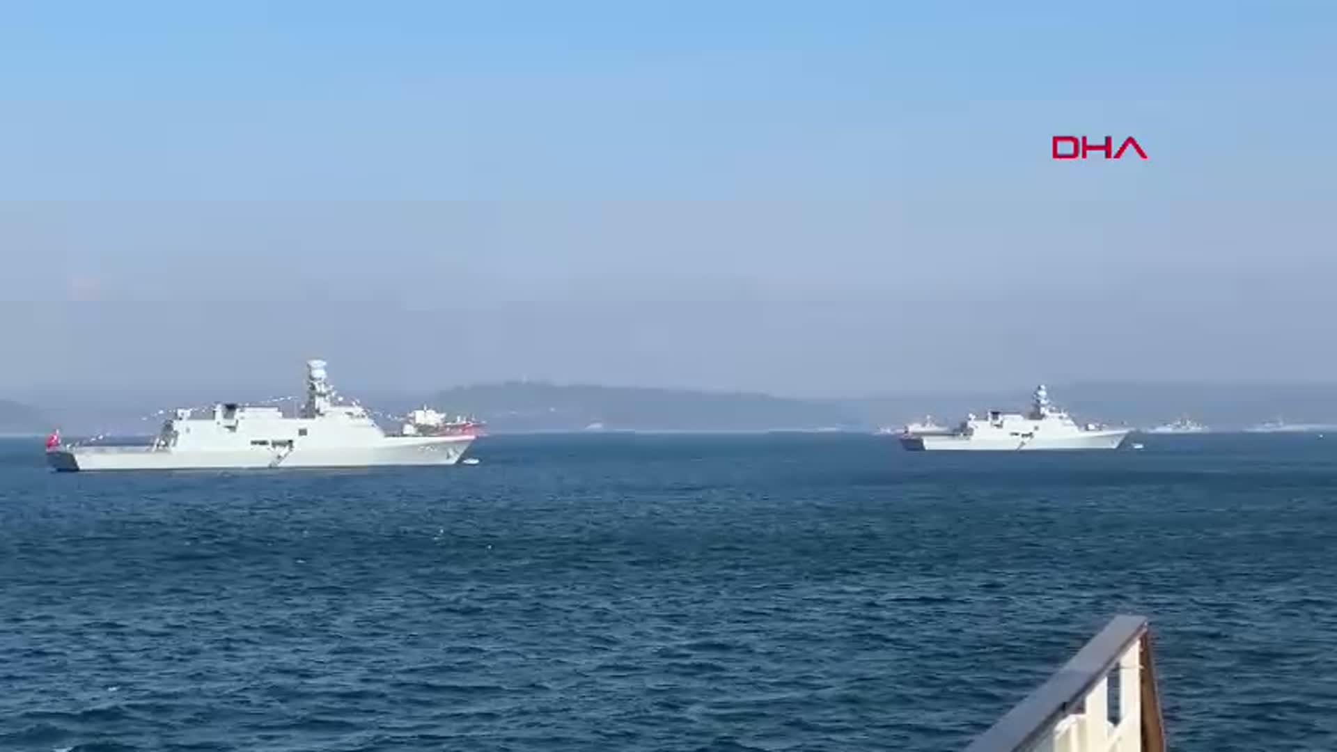 Çanakkale'de Deniz Kuvvetleri Gemilerine Büyük İlgi