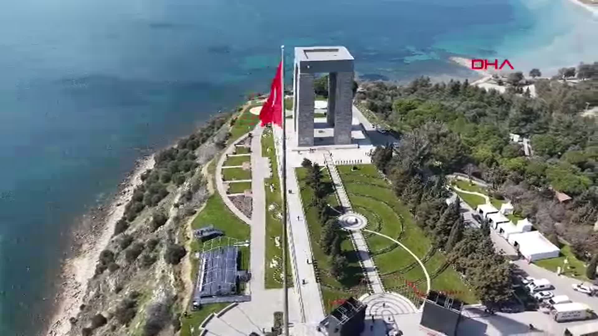 18 Mart'ta Atatürk Bombardımanla Karşılaştı